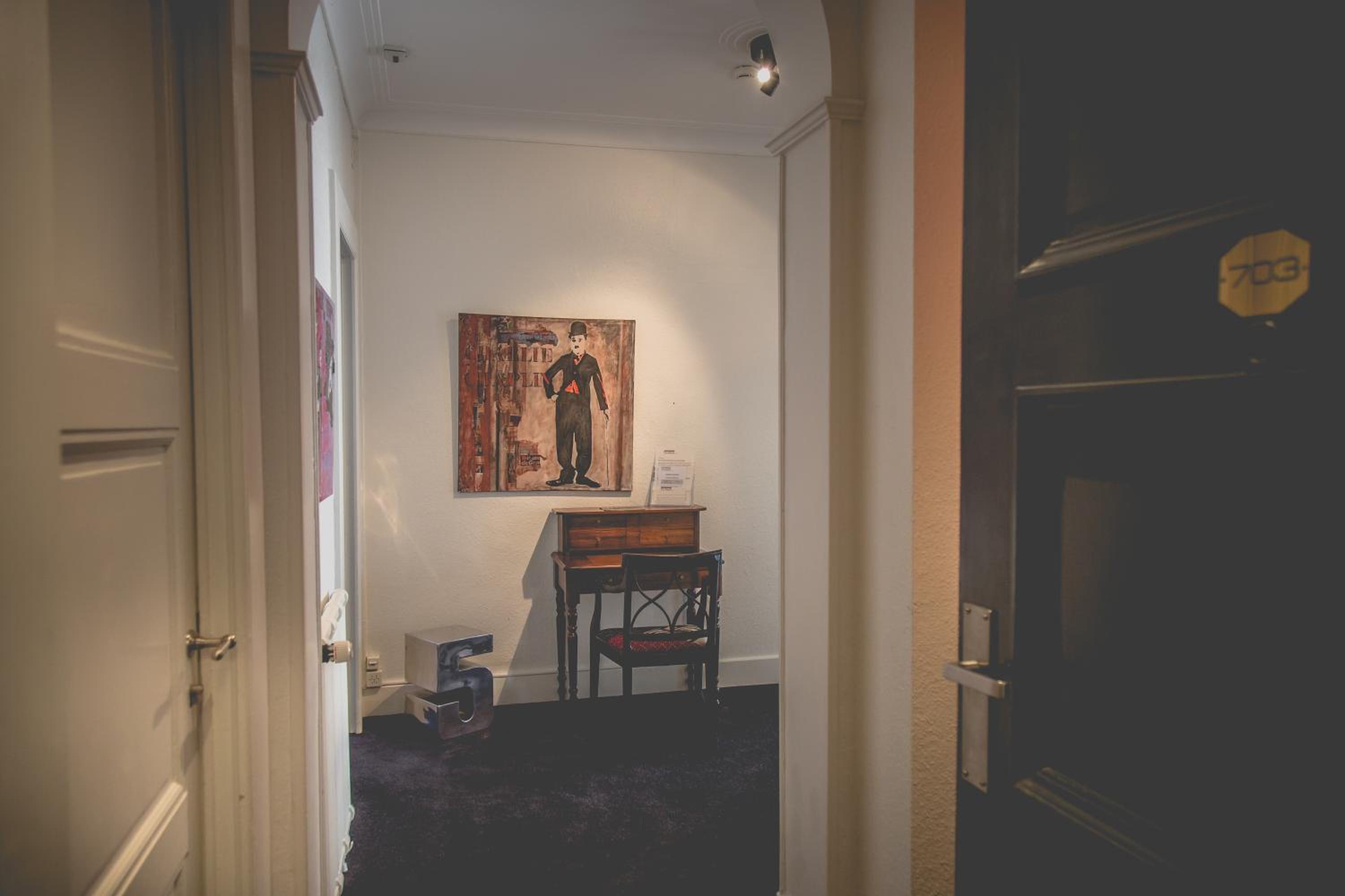 Two-Bedroom Apartment - Photo 5