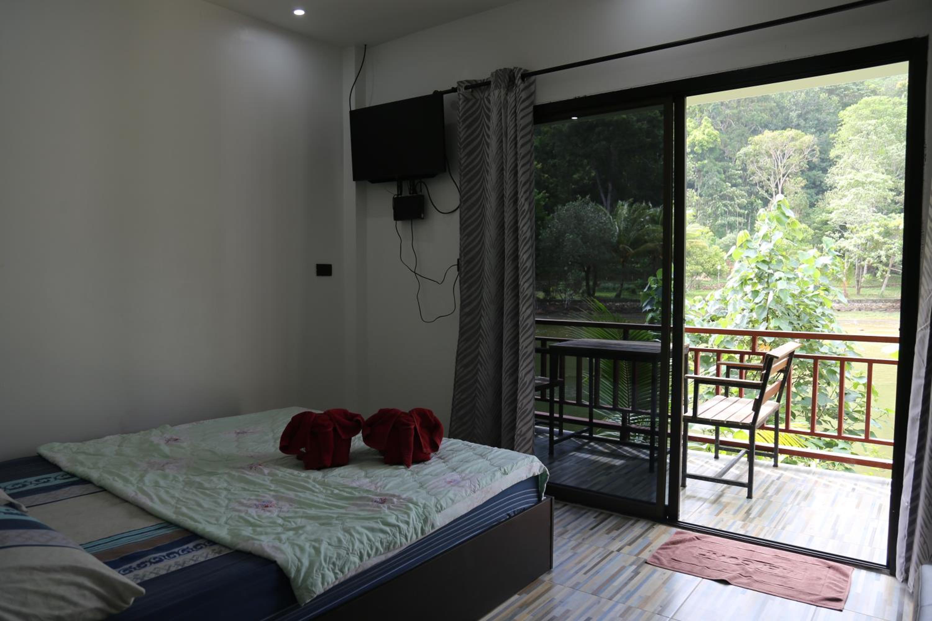 Family Bungalow - Photo 7