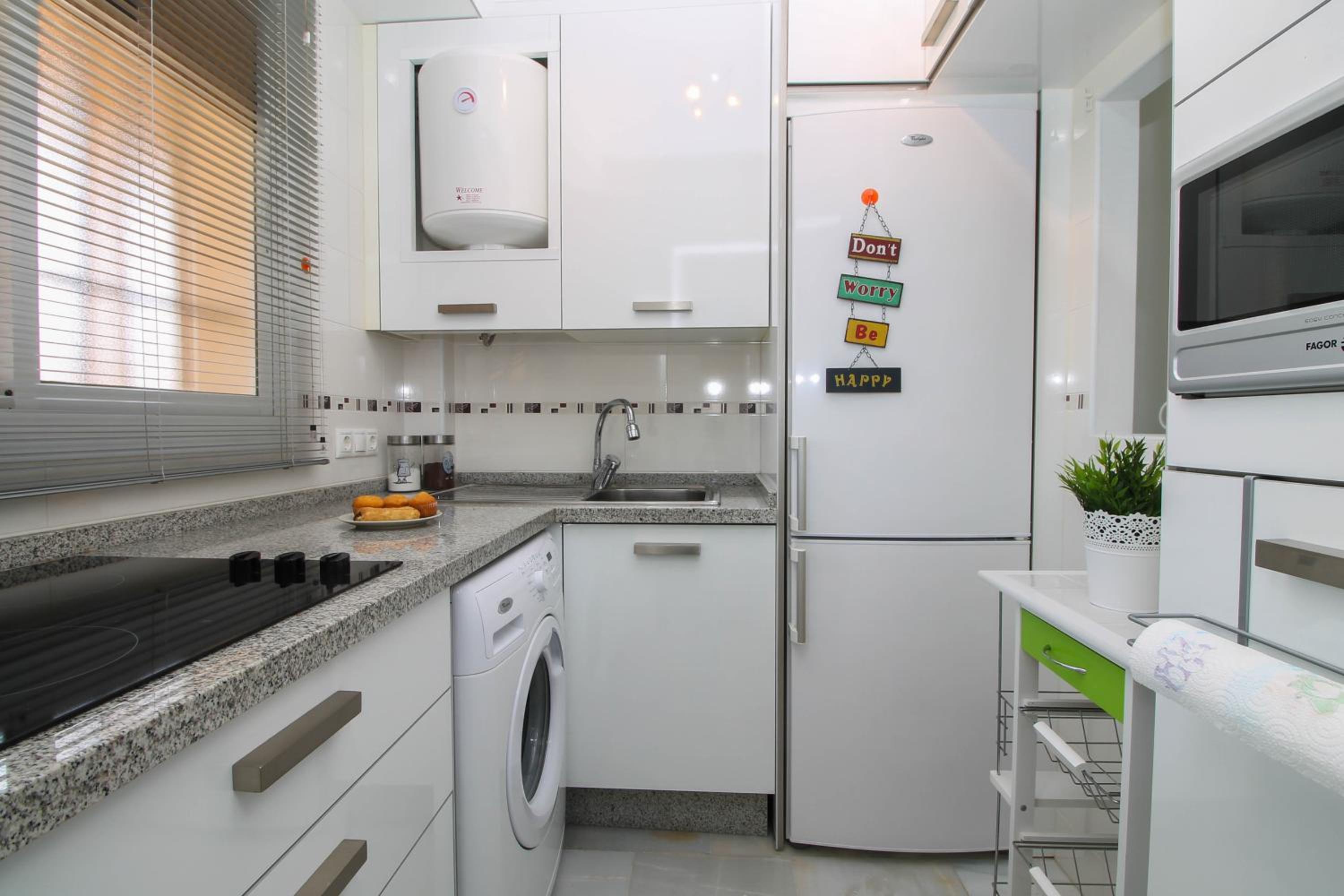 Apartment with Terrace - Photo 27