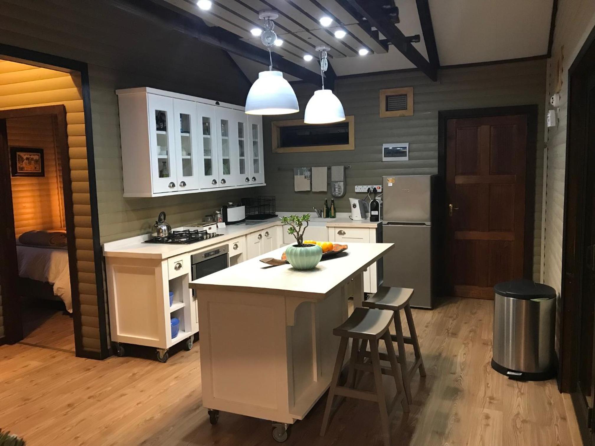 Two-Bedroom Cottage - Photo 28