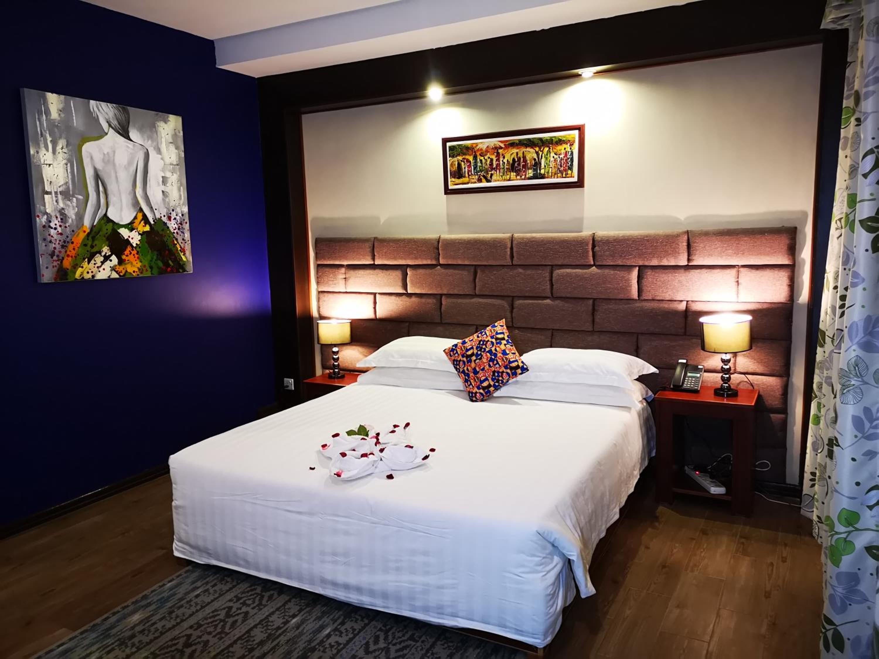 Double Room with Private Bathroom photo 1