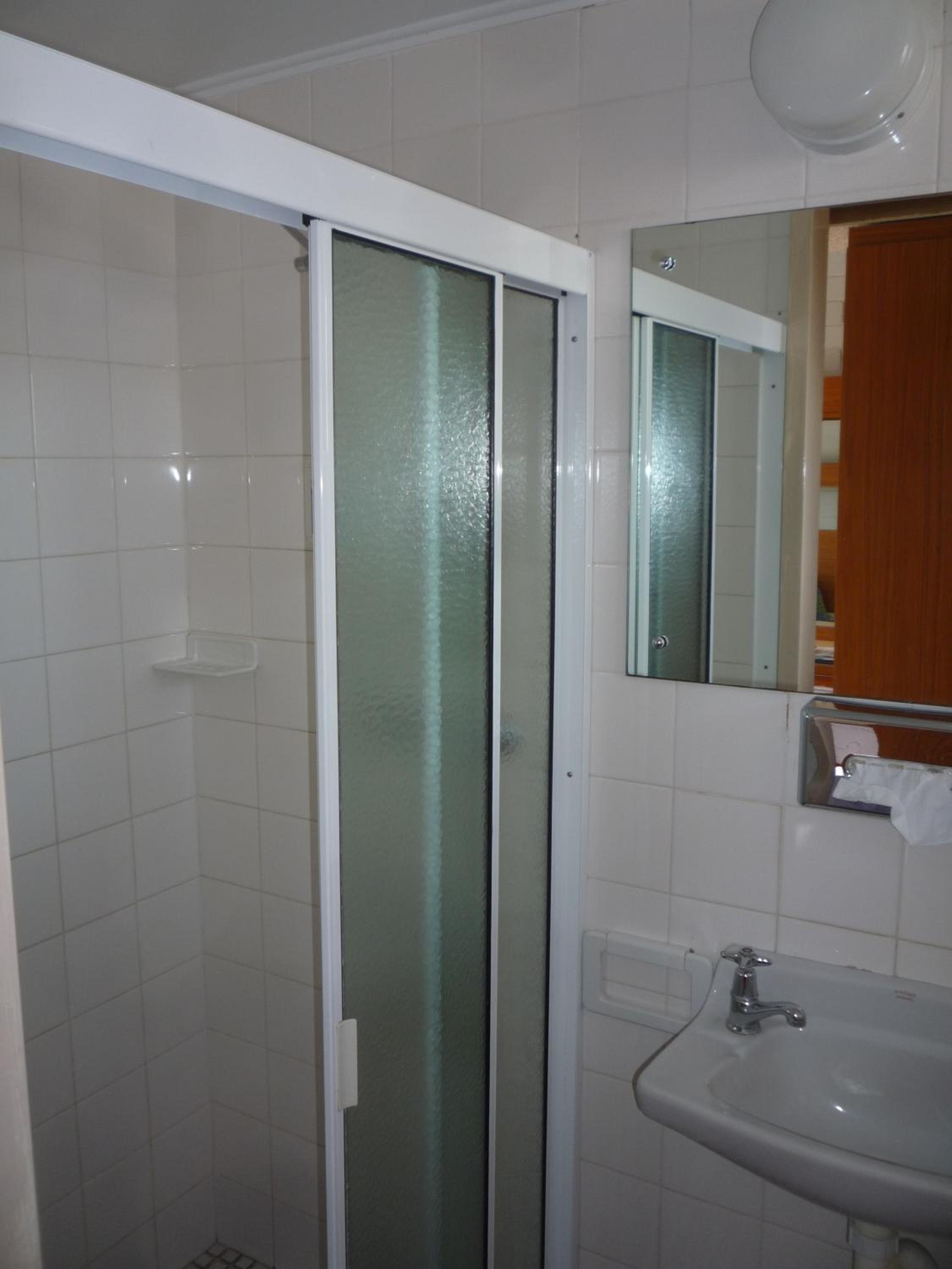 Standard Twin Room photo 2
