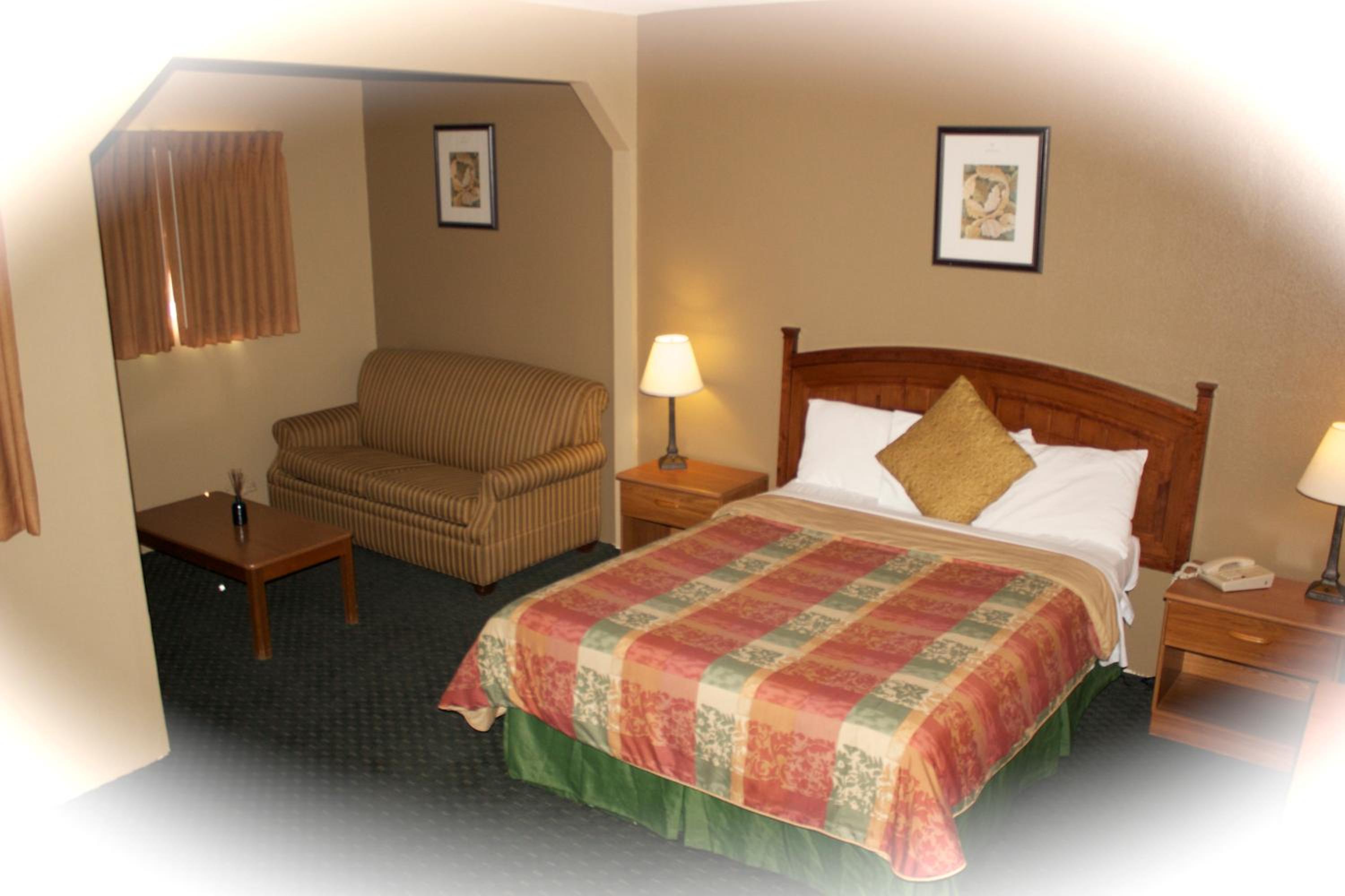 Standard King Room photo 2