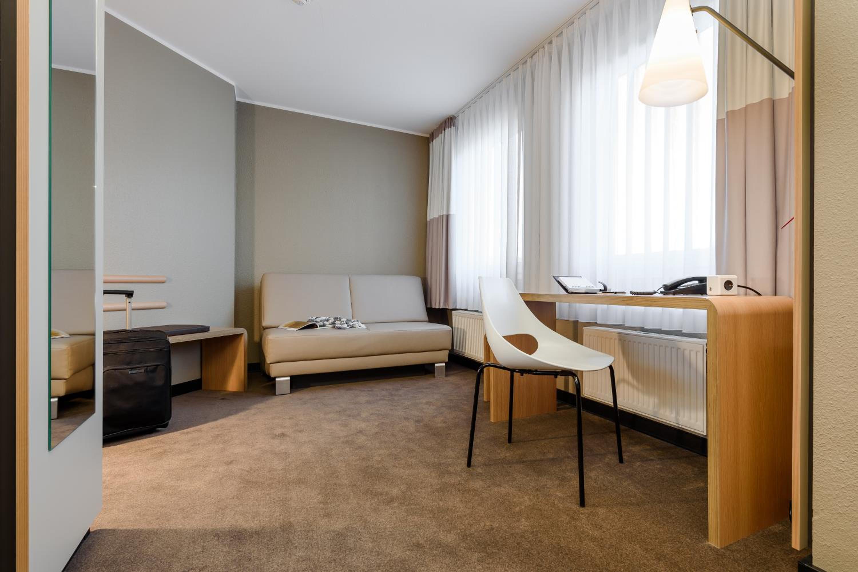 Superior Family Room with Double Bed and Sofa for children photo 3