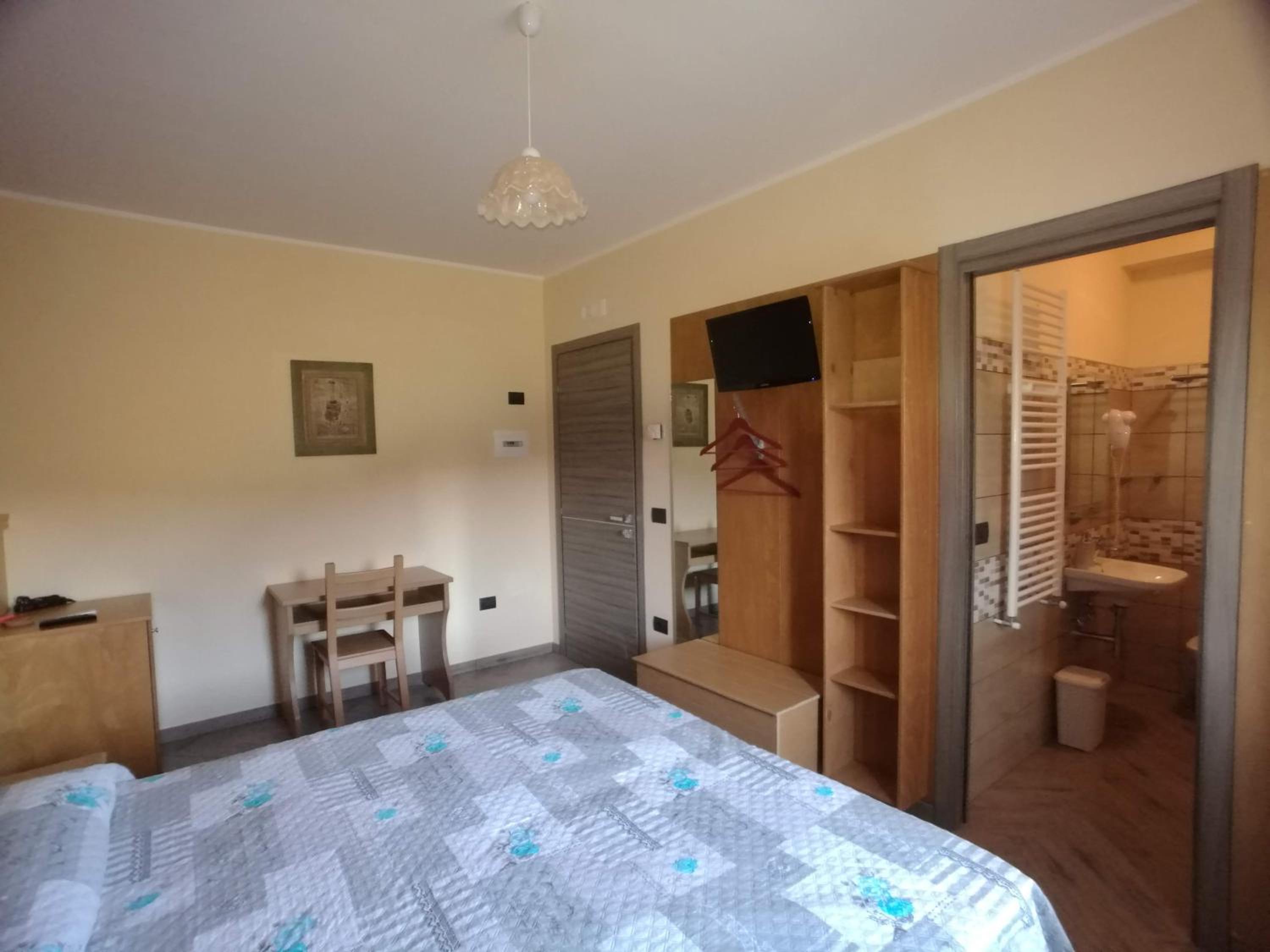 Deluxe Double or Twin Room photo 2