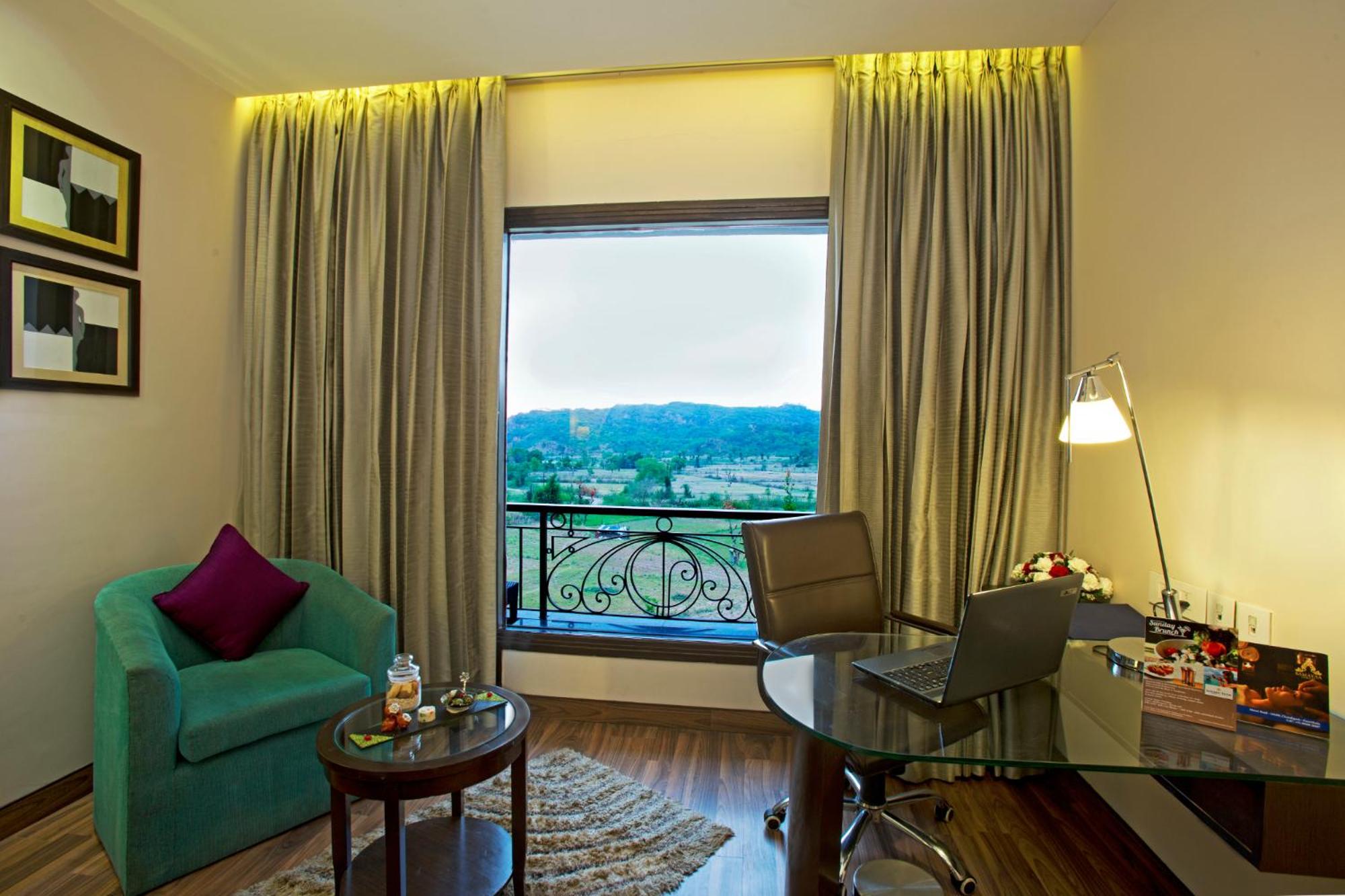 Deluxe Double or Twin Room - Photo 2