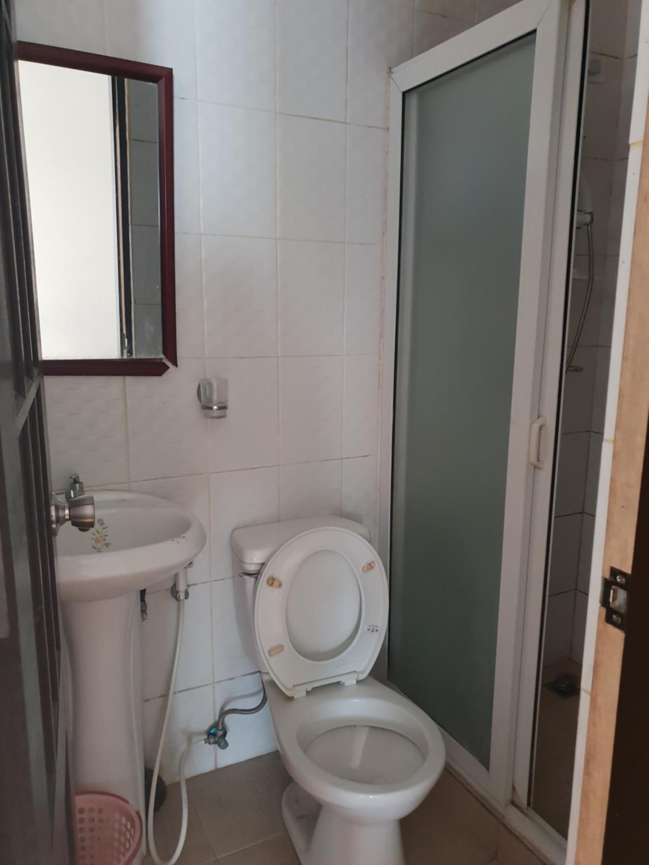 Three-Bedroom Apartment - Photo 10