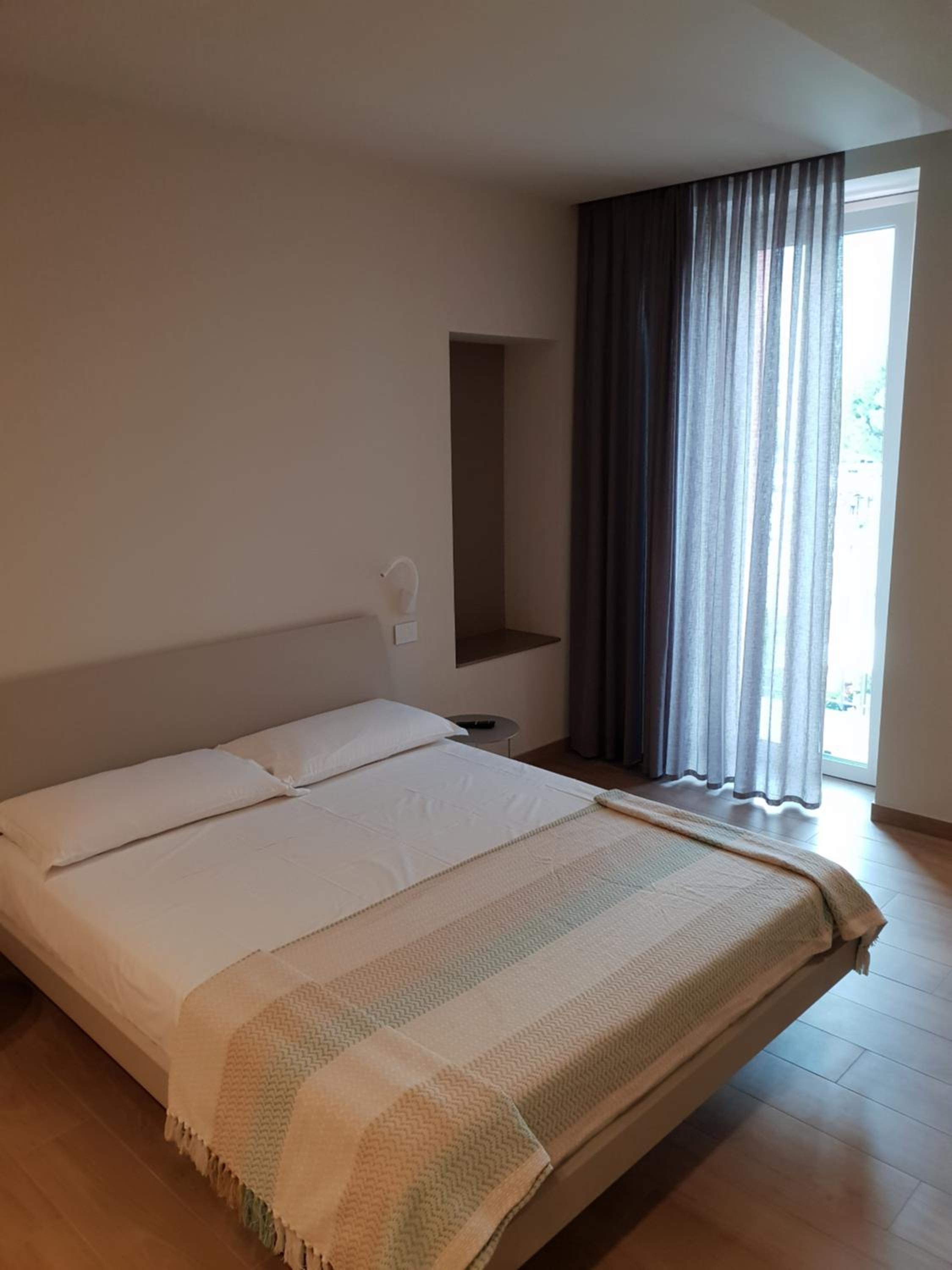 Double Room with Lake View
