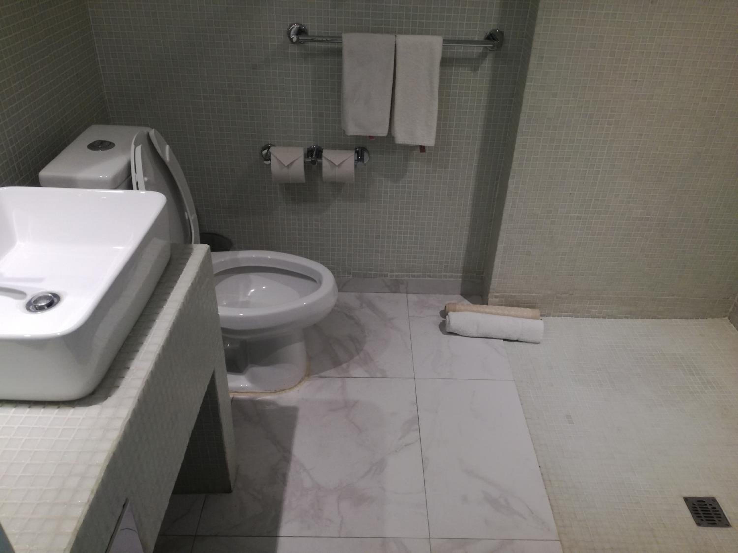 Double Room - Disability Access/Non-Smoking photo 3