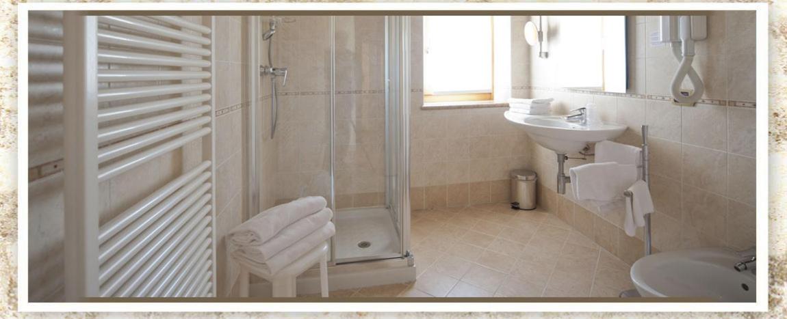 Double or Twin Room - Photo 8