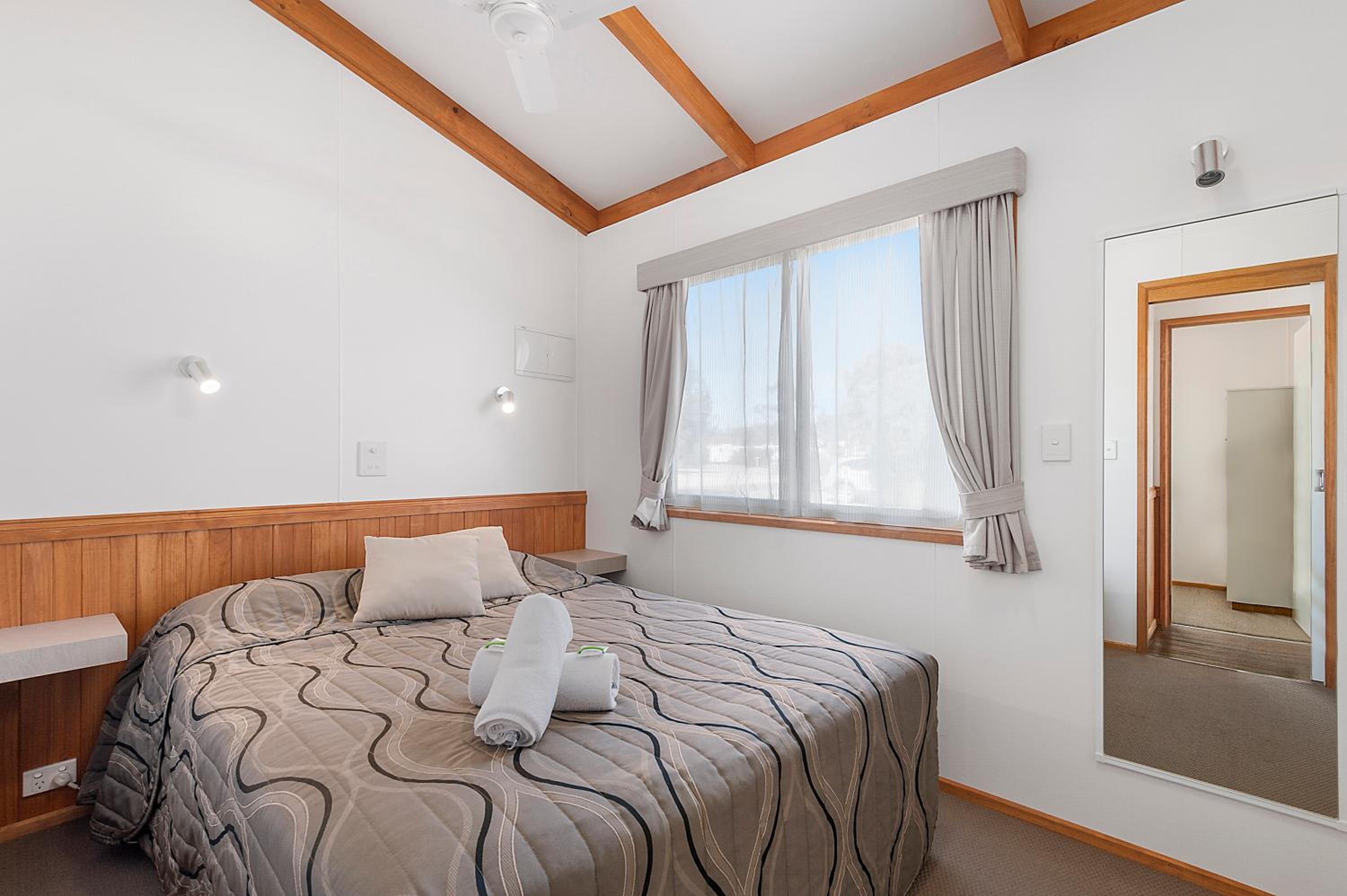 Deluxe Bungalow with Sea View photo 3