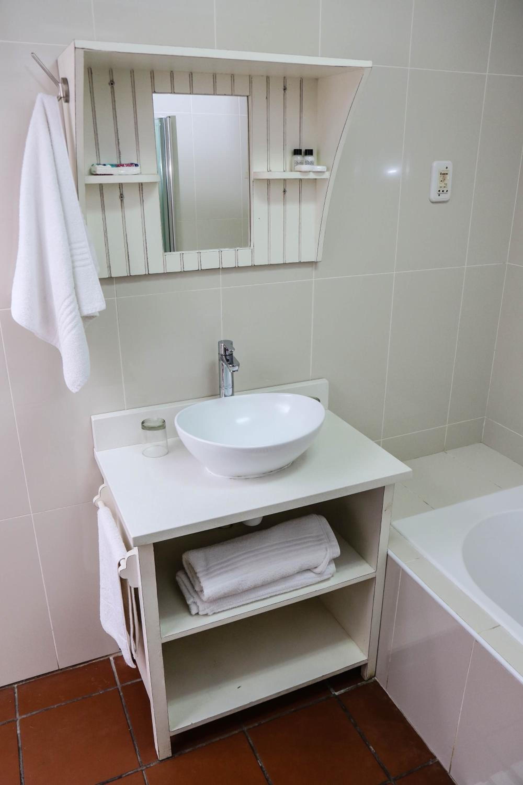Queen Room - Photo 2