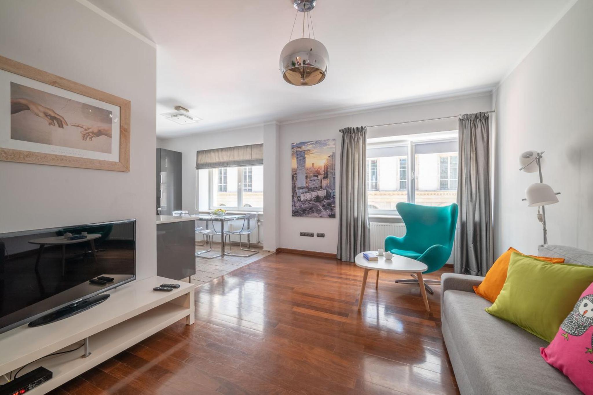 One-Bedroom Apartment - Photo 2