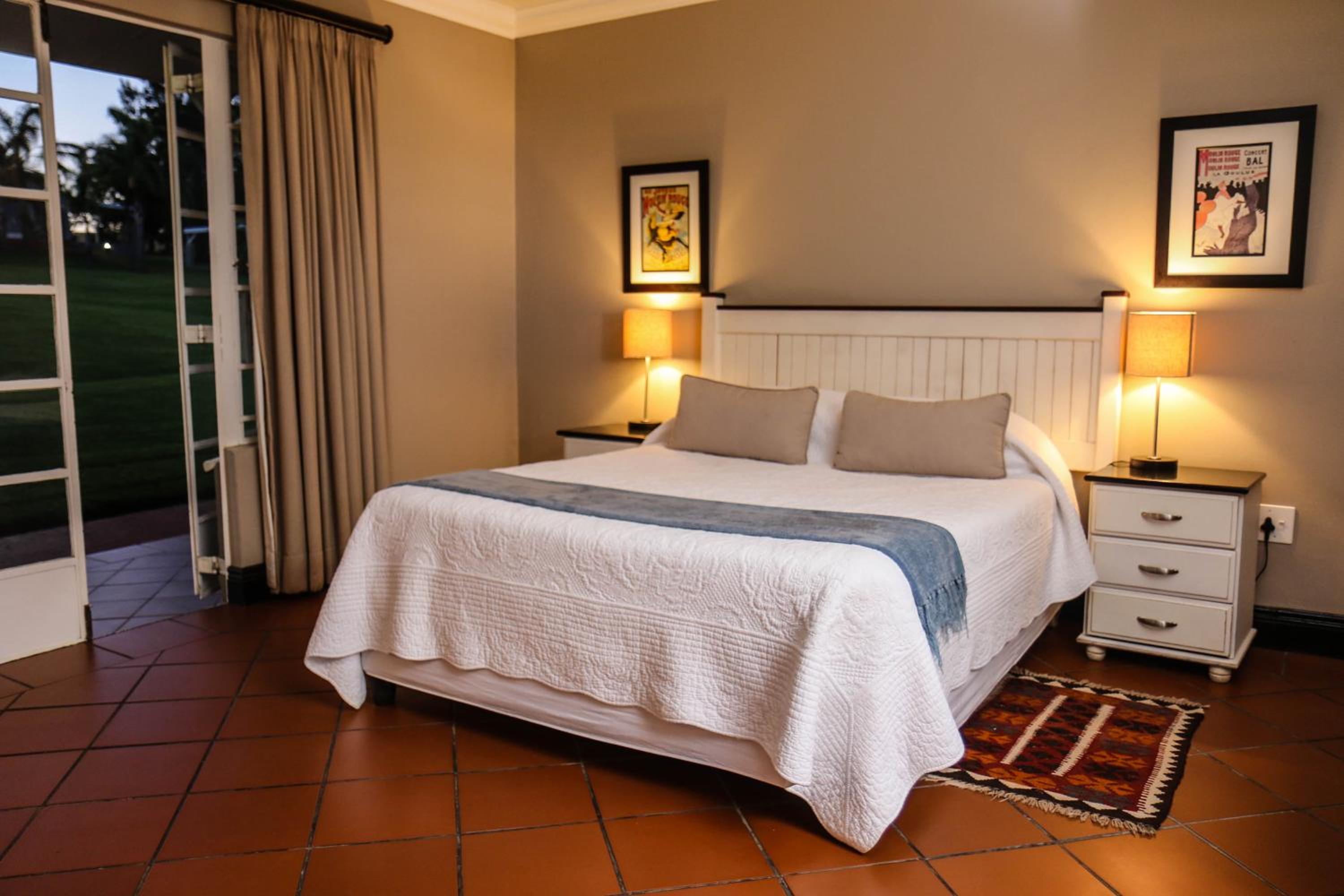 Queen Room - Photo 3