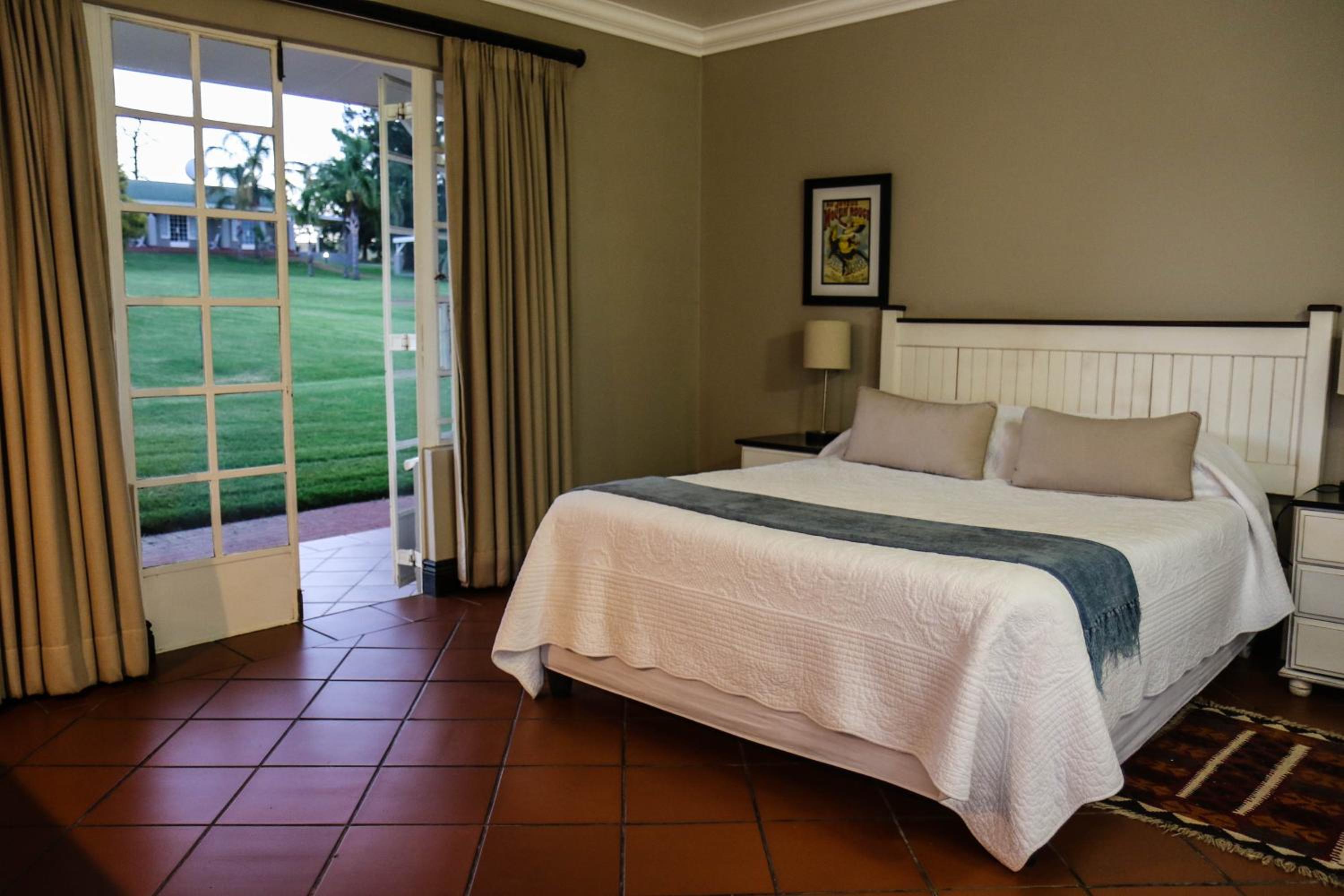 Queen Room - Photo 4