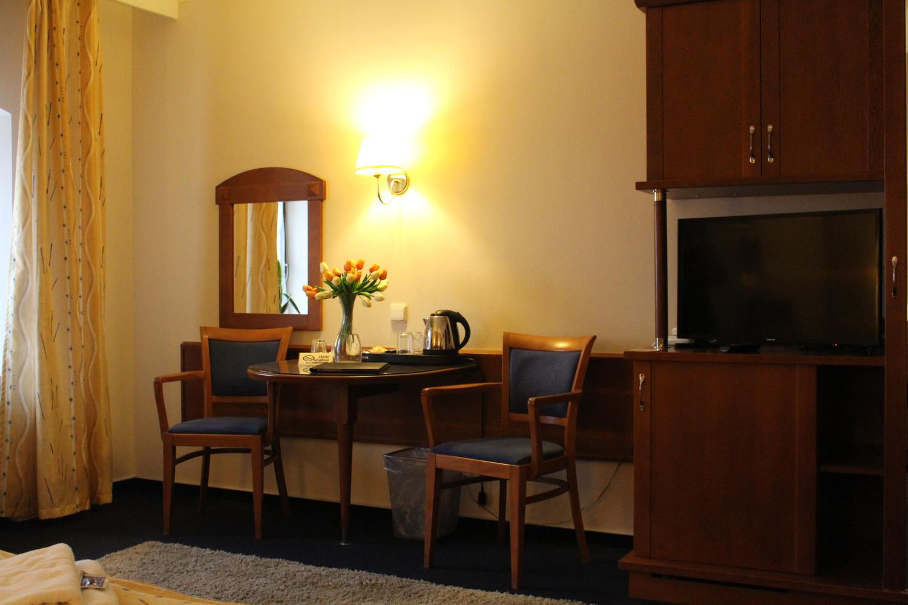 Double Room - Photo 9