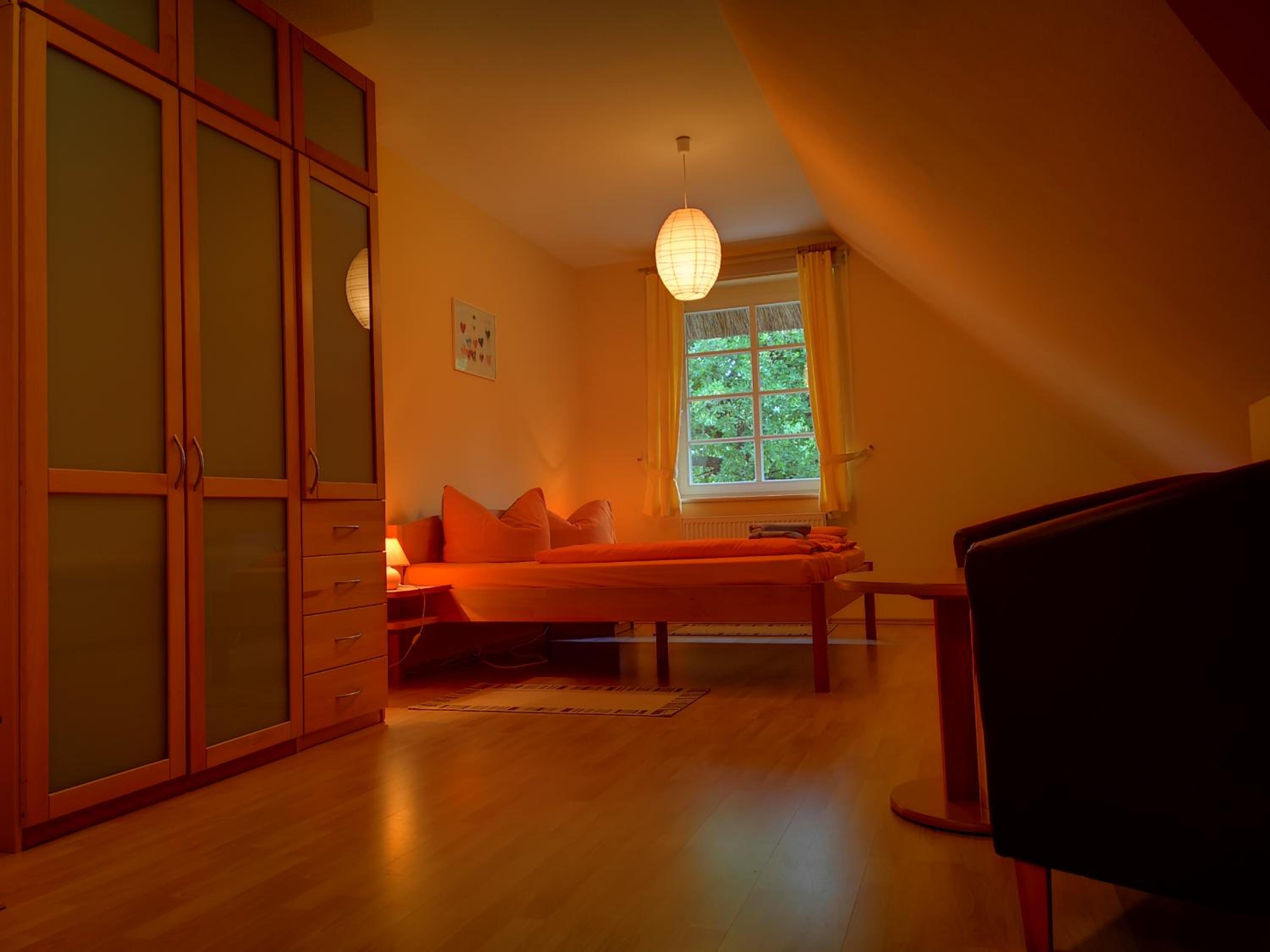 One-Bedroom Apartment - Photo 8