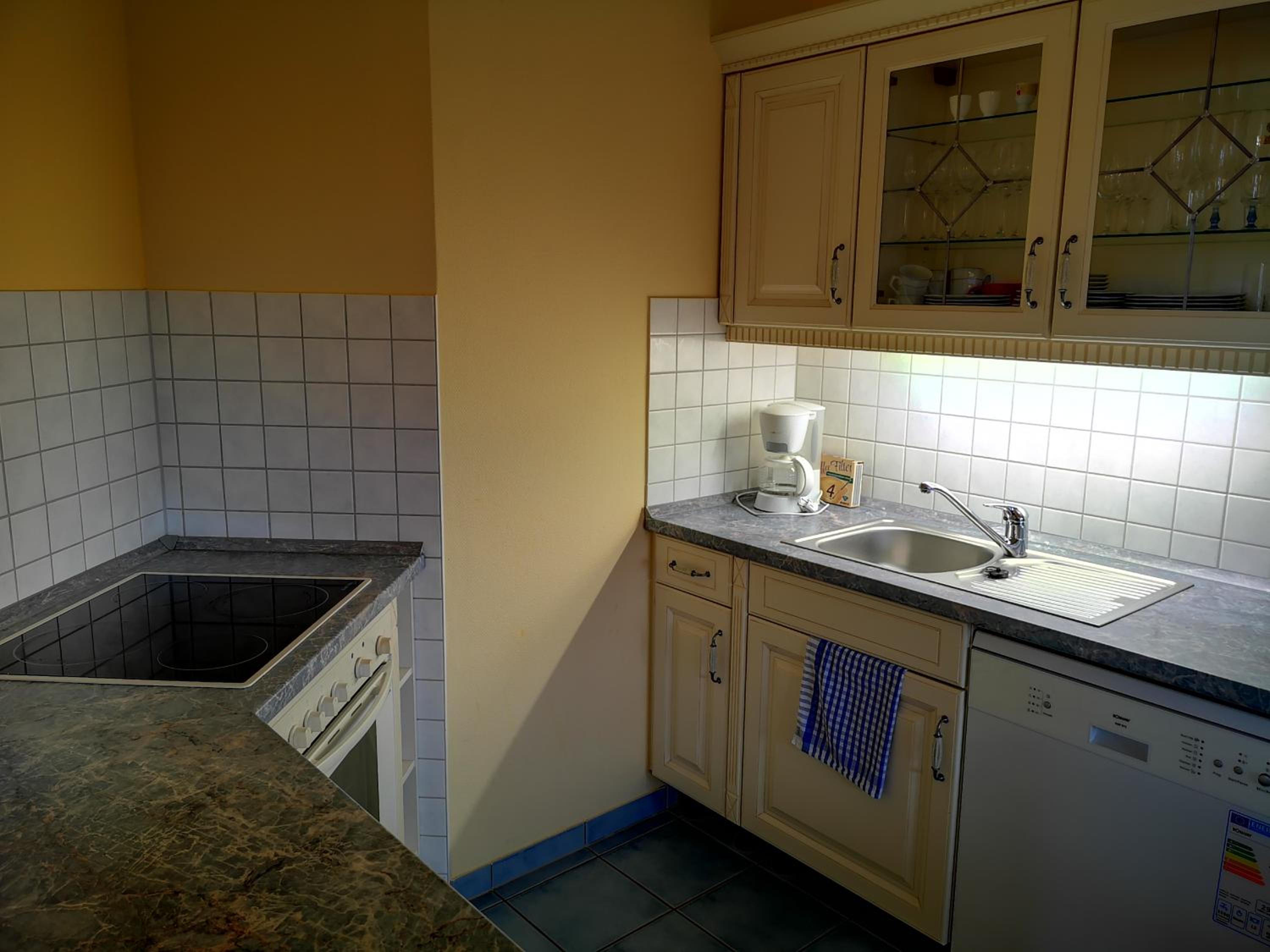 One-Bedroom Apartment - Photo 7