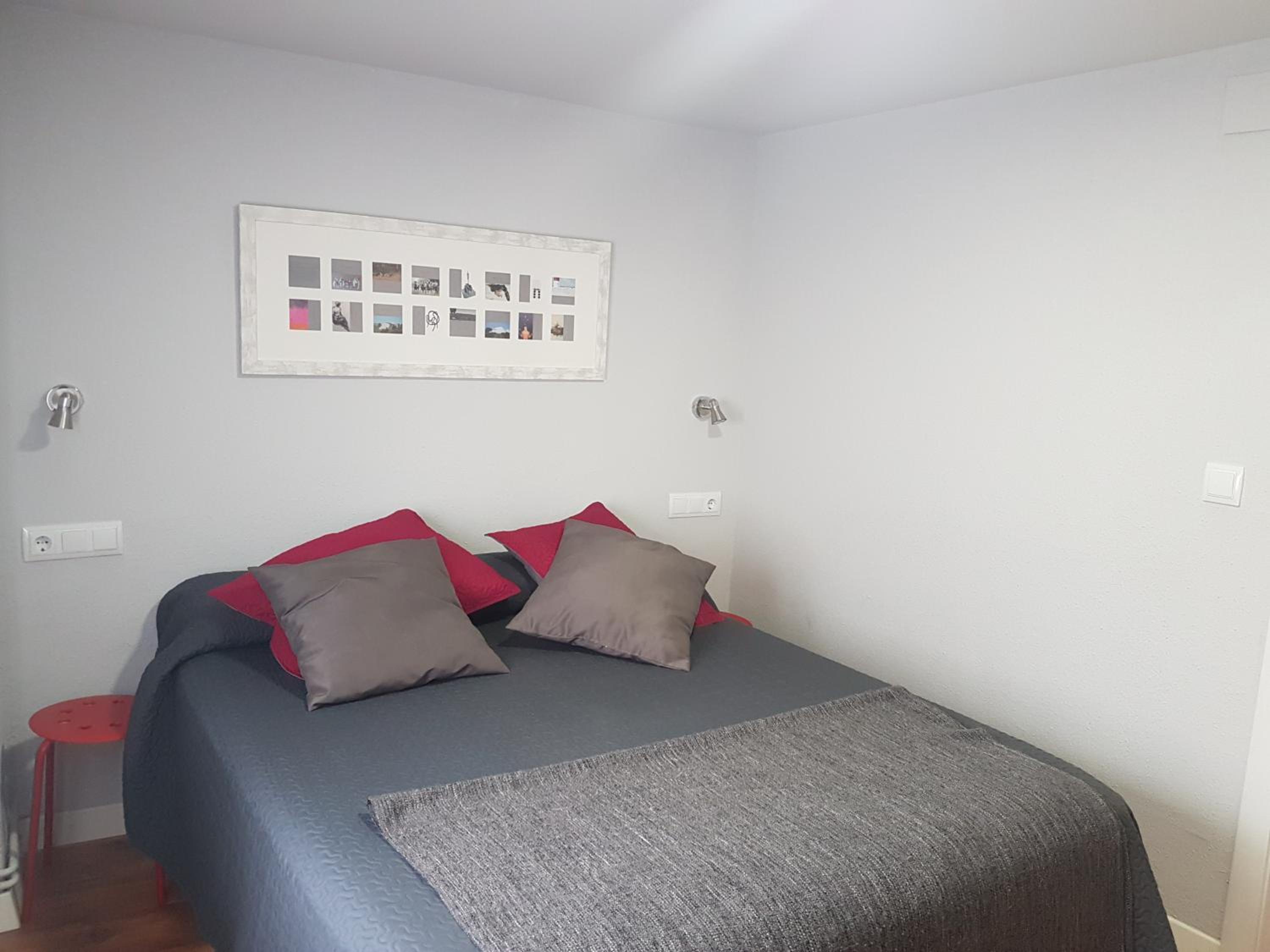Two-Bedroom Apartment - Photo 4