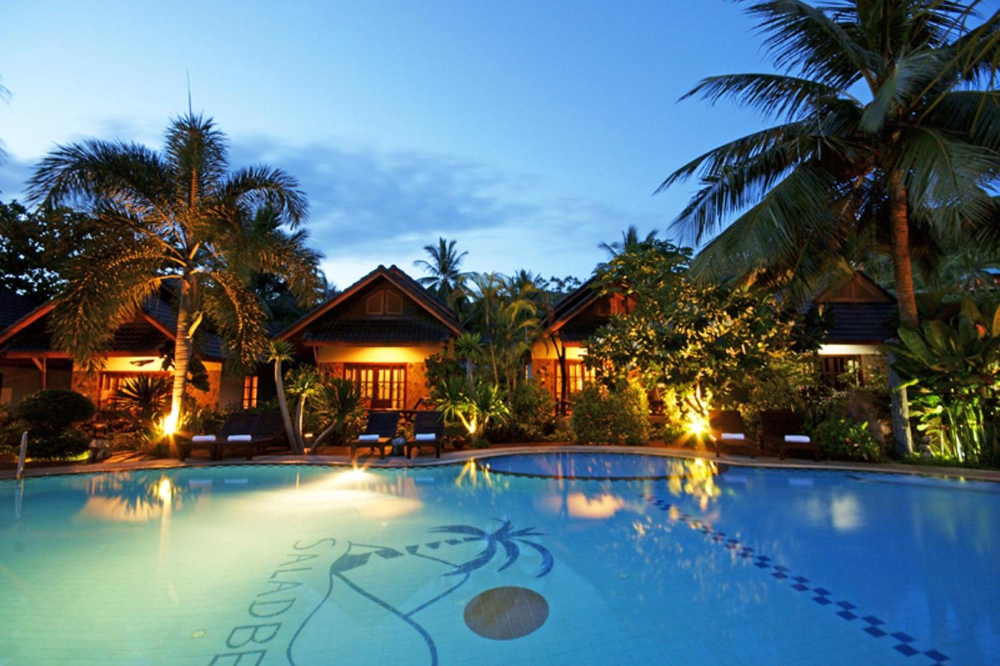 Superior Bungalow with Pool View - Photo 4