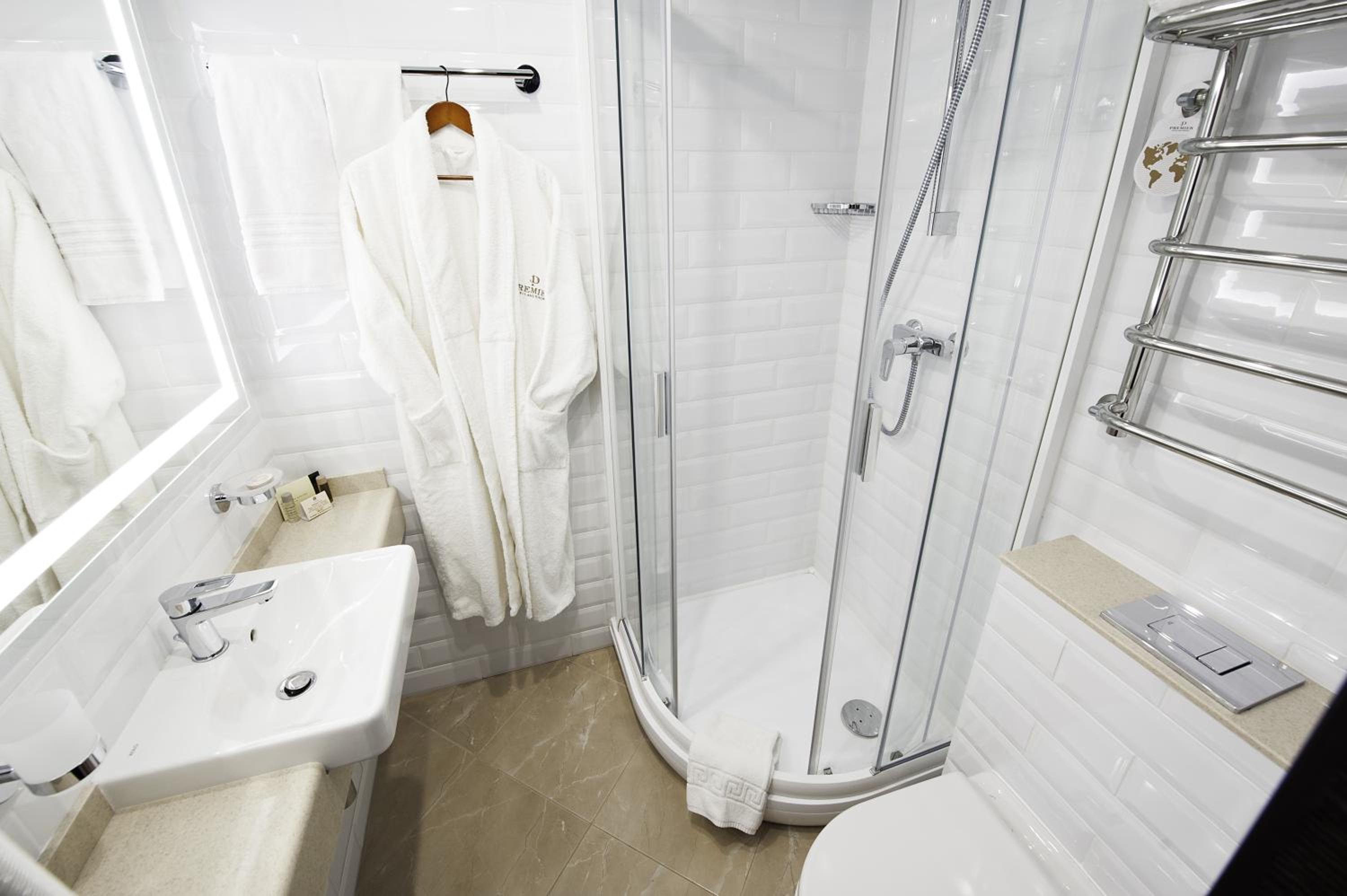 Premier Twin Room photo 3