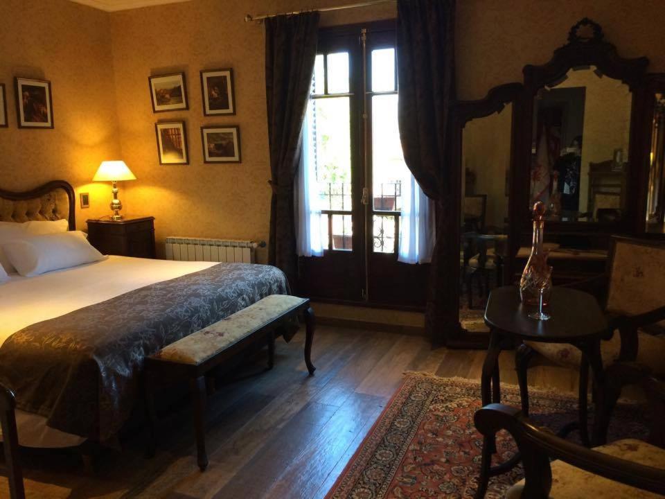 Junior Suite with Balcony and Garden Views photo 3