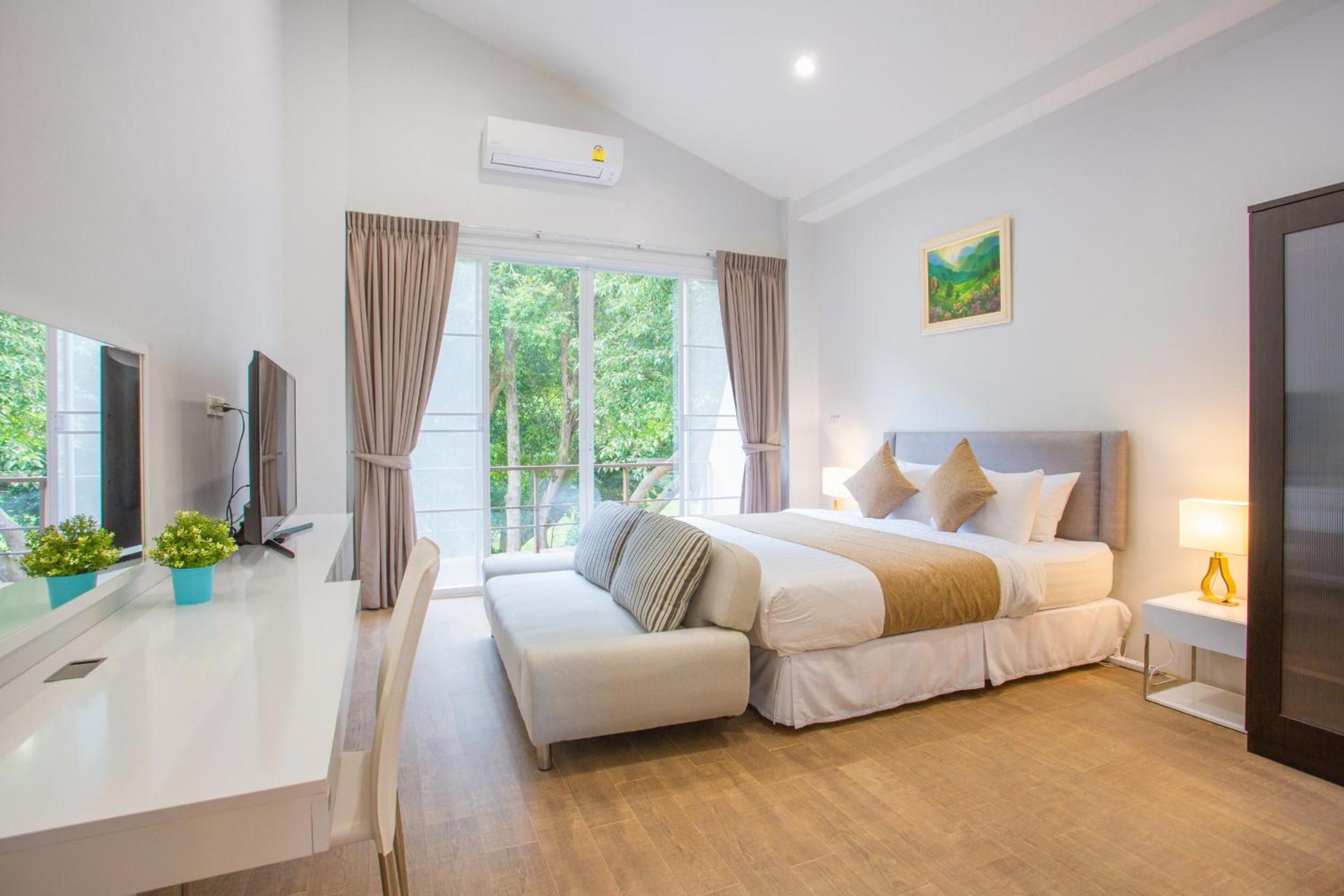 Four-Bedroom Villa photo 1