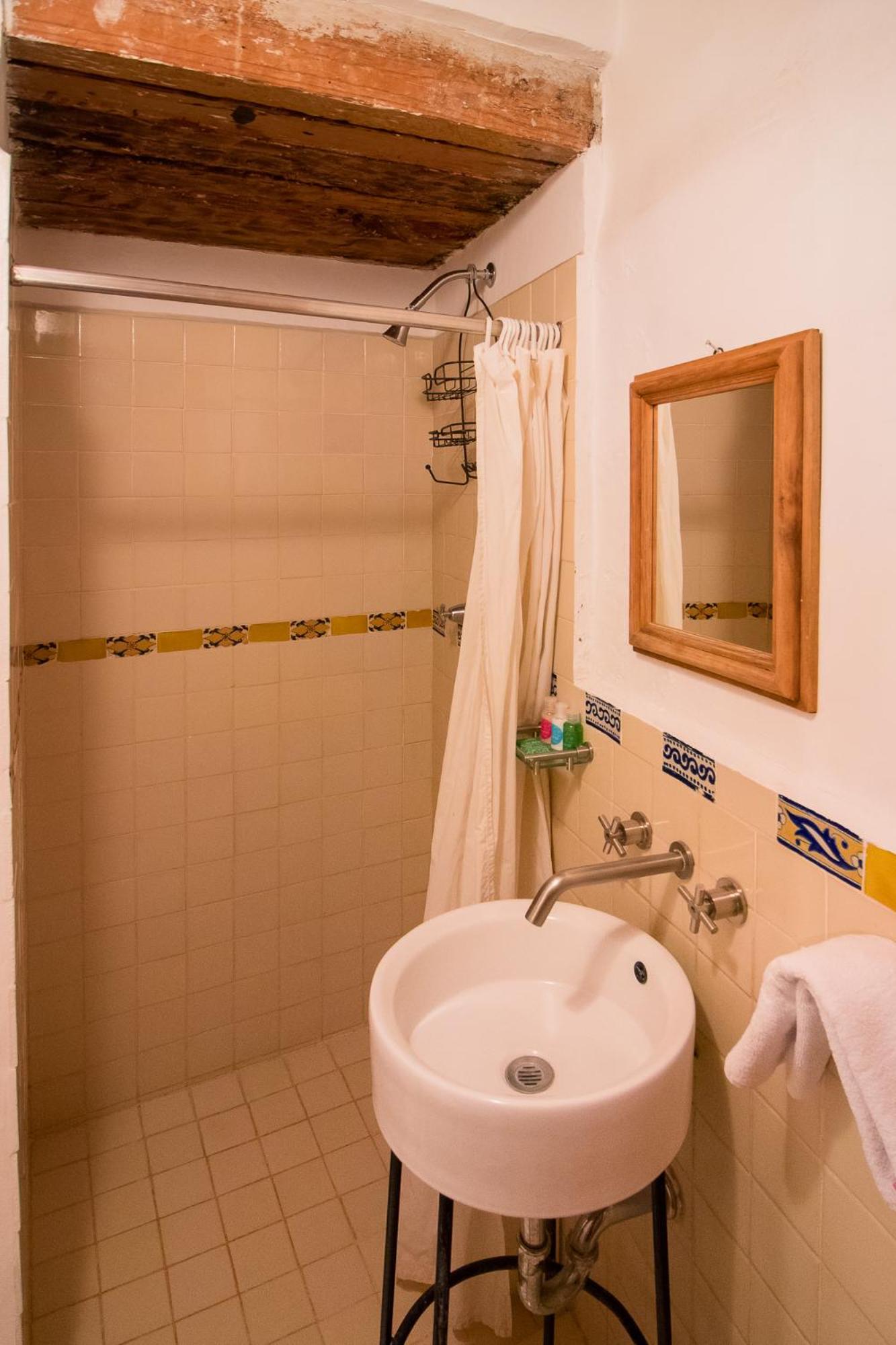 Double Room - Photo 14