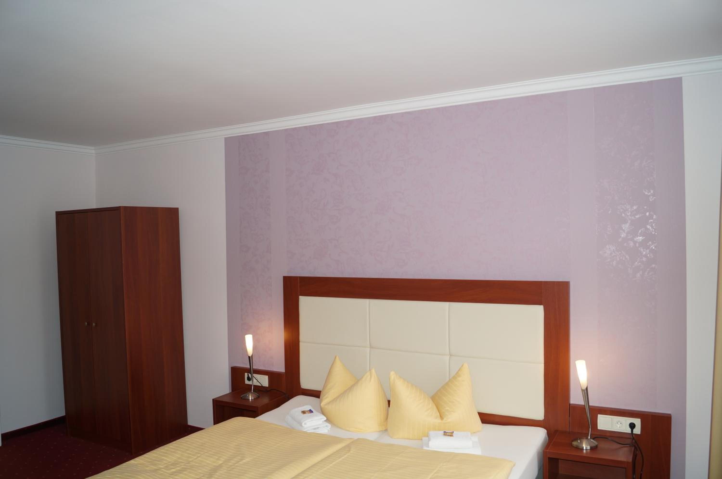 Standard Double Room - Photo 4