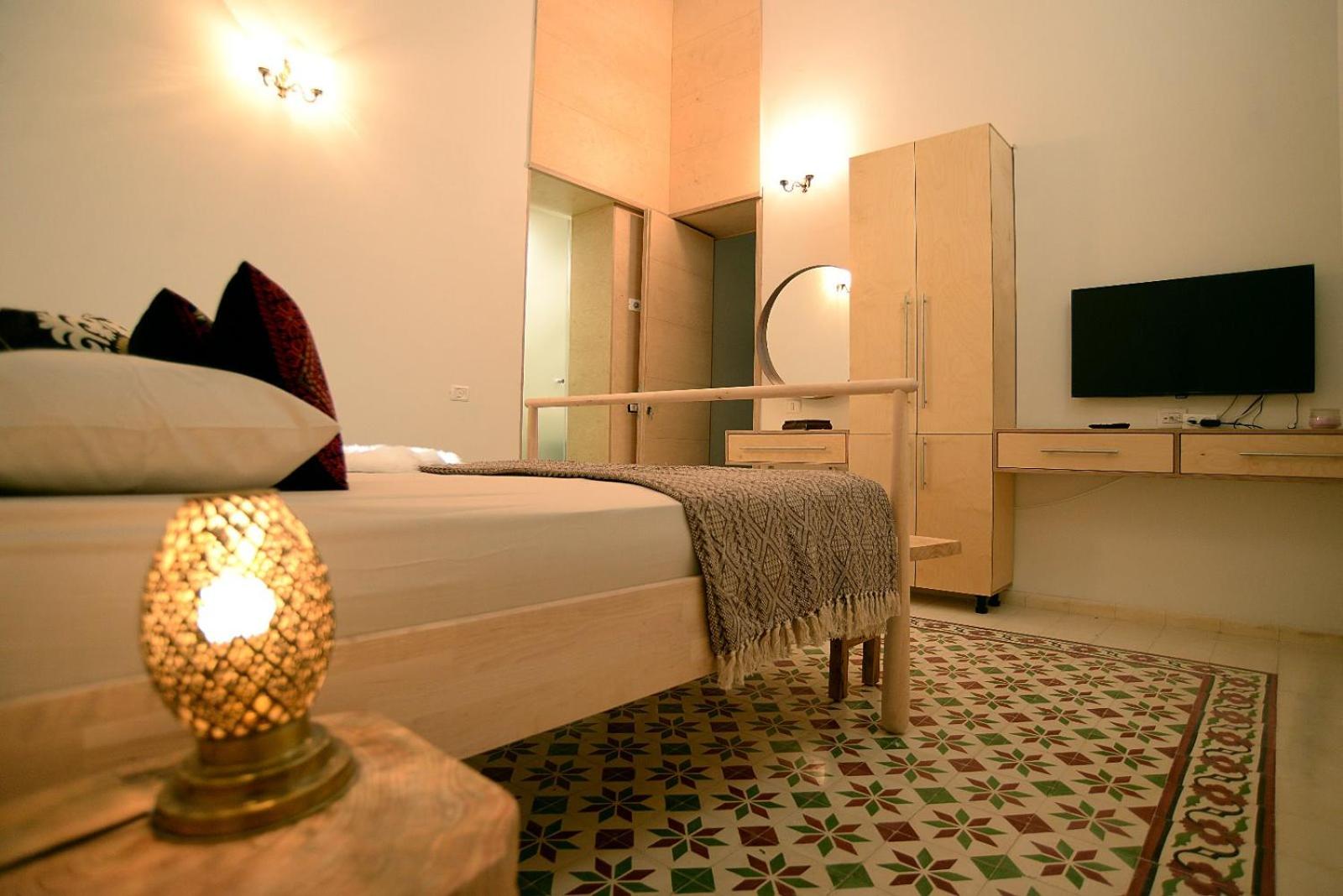 Double Room - Photo 5