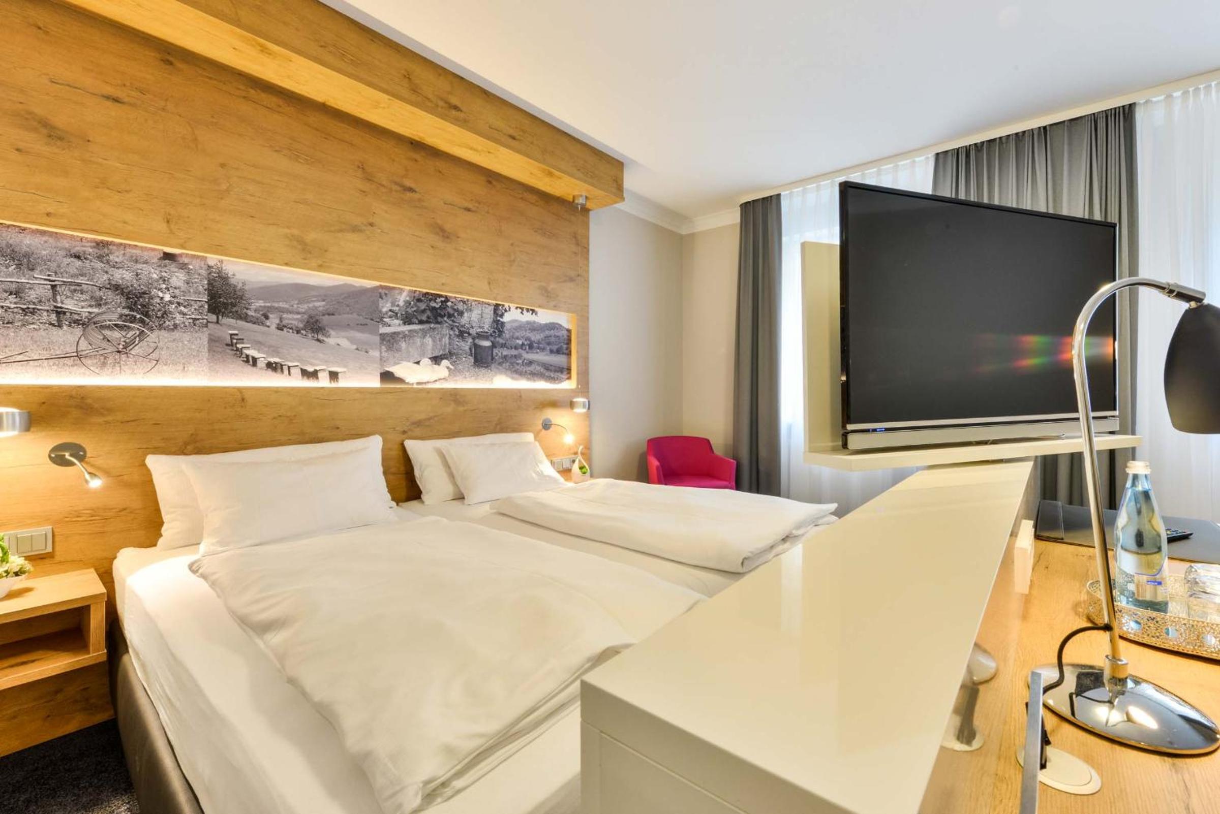 Deluxe Double Room - Photo 1