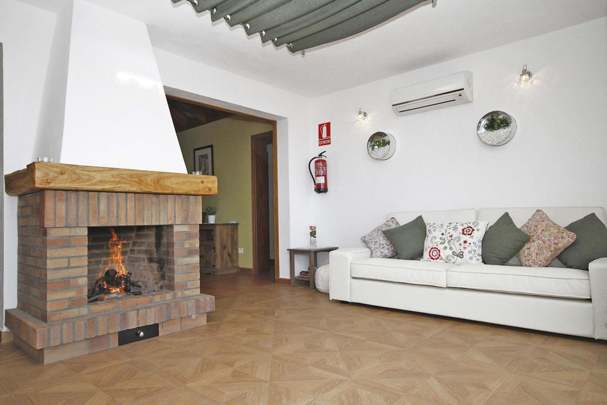 Villa with Private Pool photo 3
