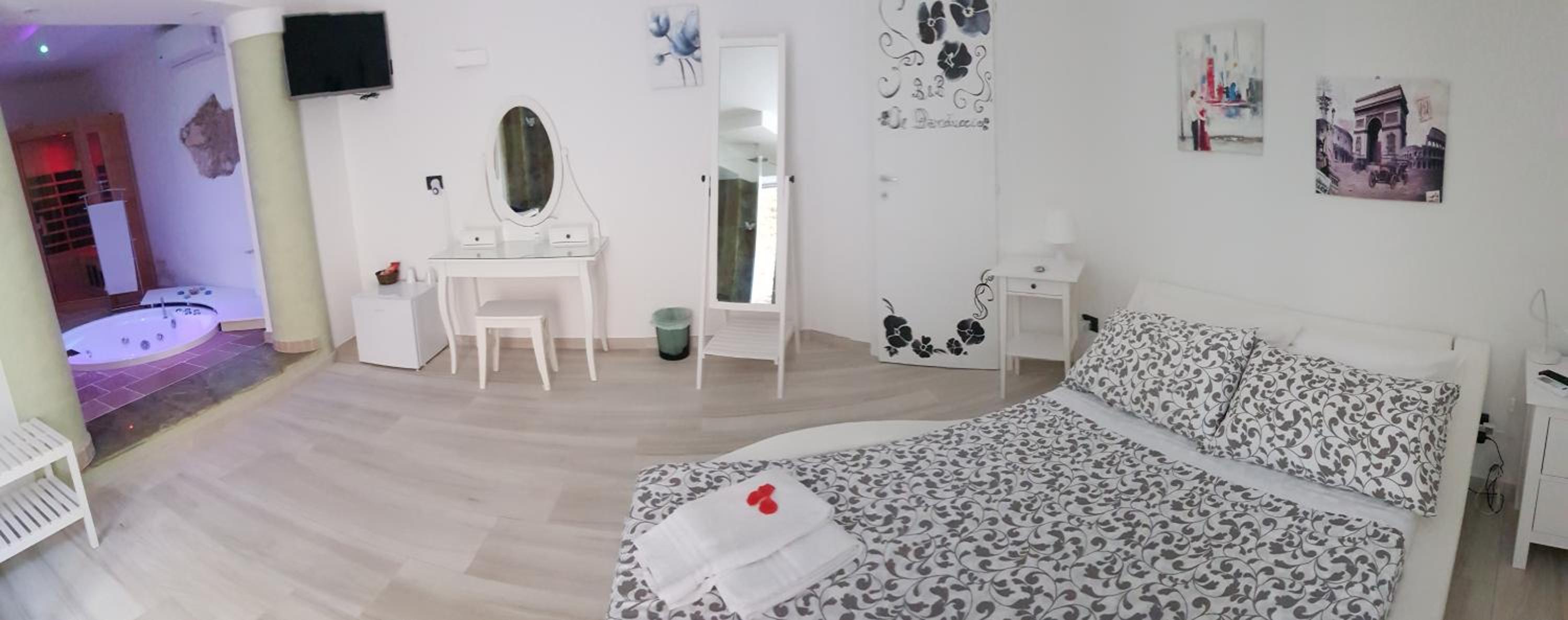 Suite with Sauna - Photo 19