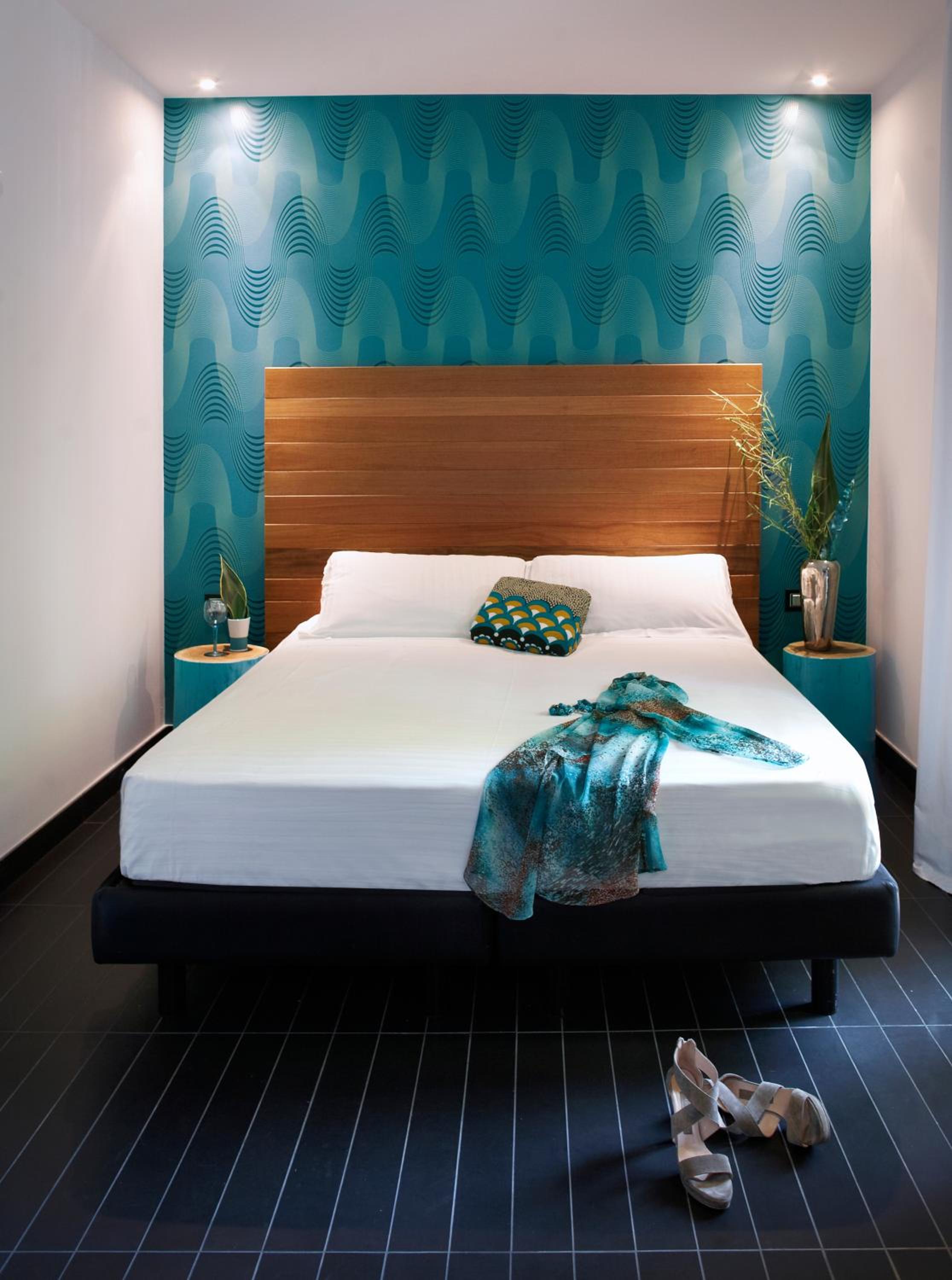 Standard Double or Twin Room - Photo 6