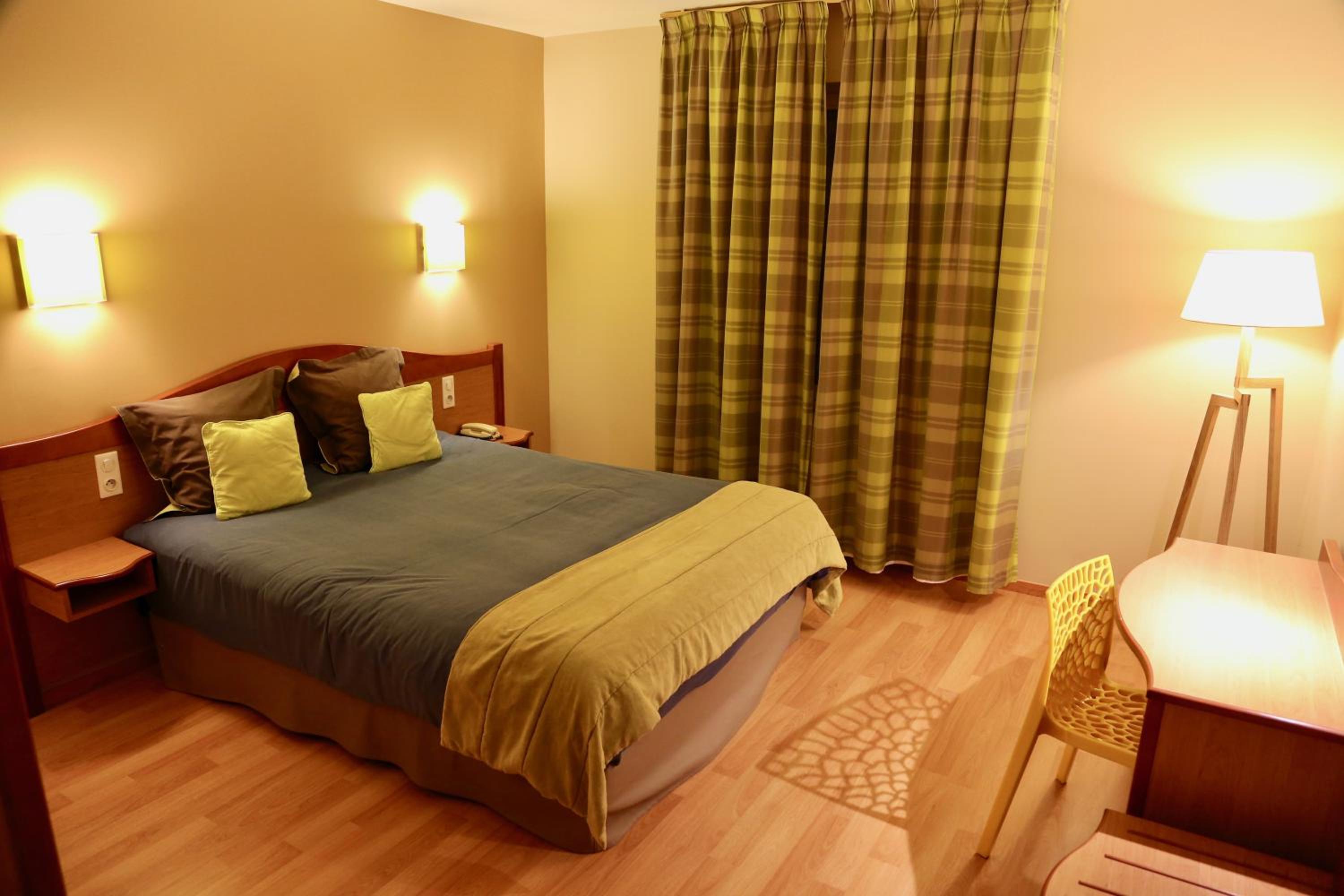 Deluxe Family Room - Photo 6