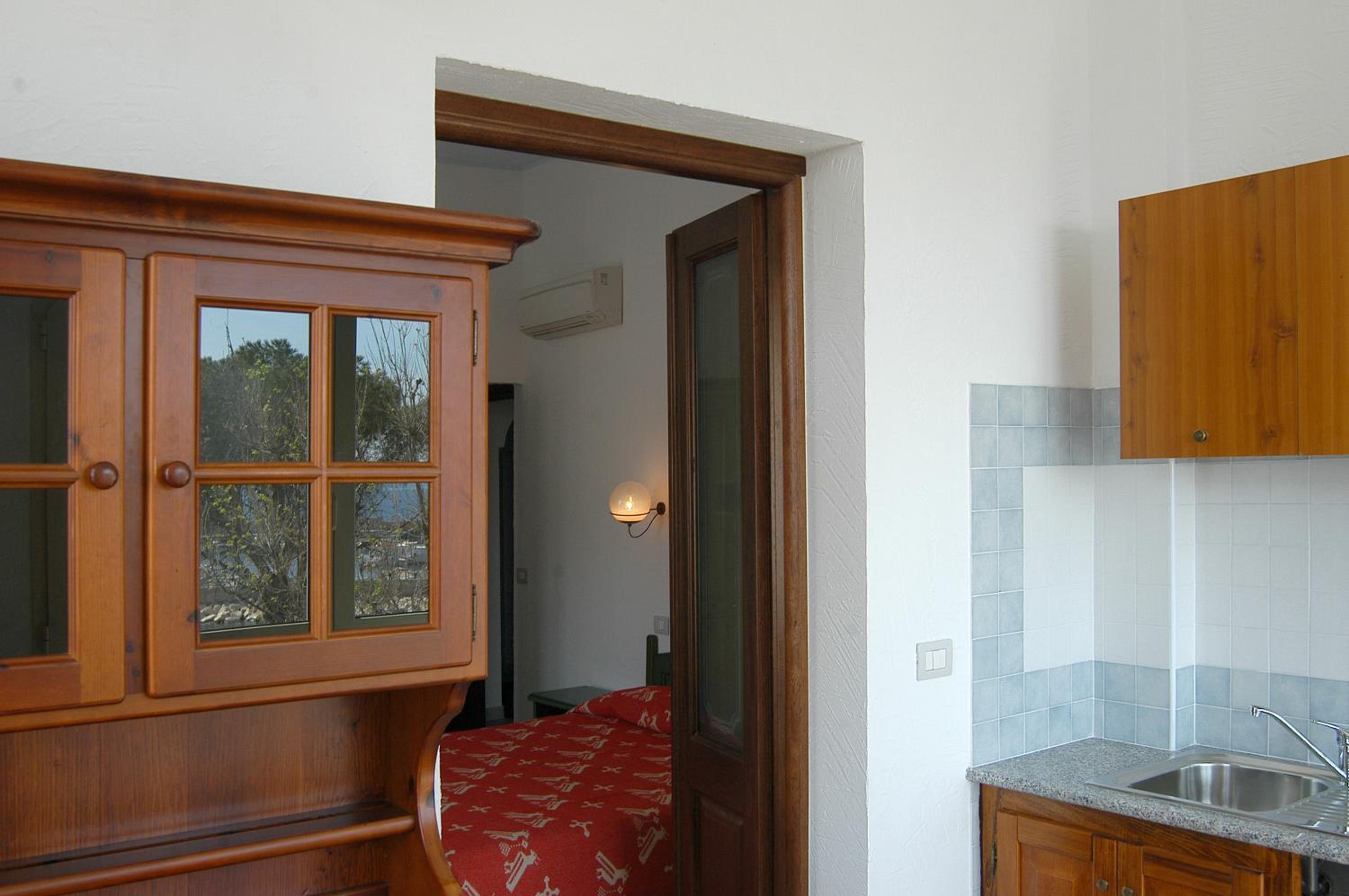 One-Bedroom Apartment (3 Adults) photo 2