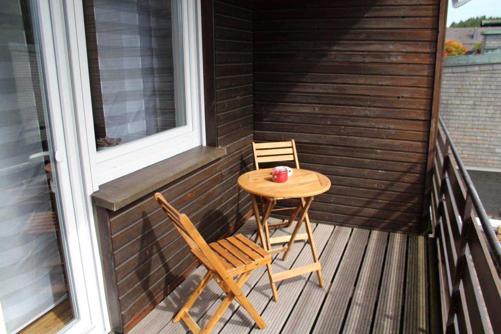 Studio with Balcony - Photo 19