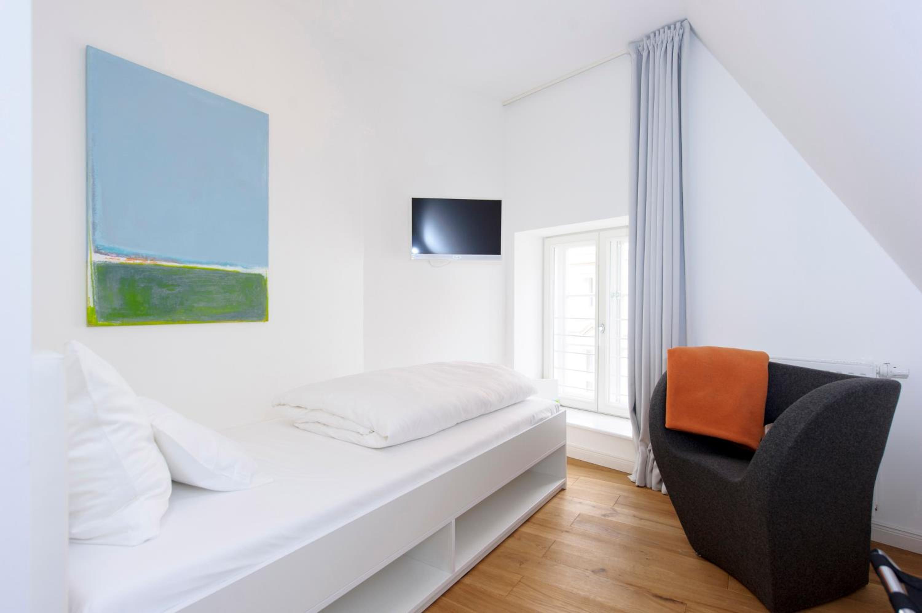 Single Room photo 3