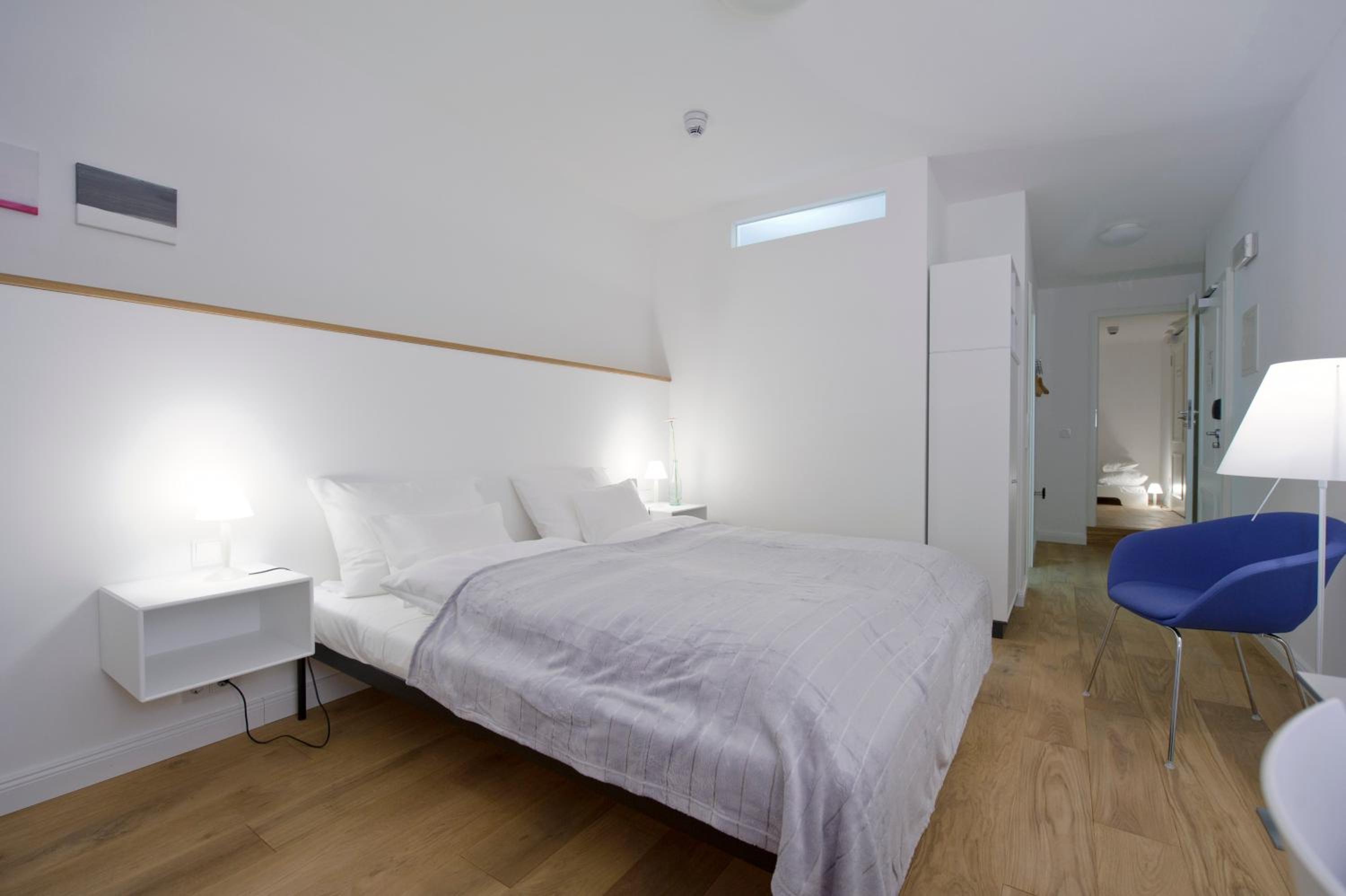 Family Room - Photo 1