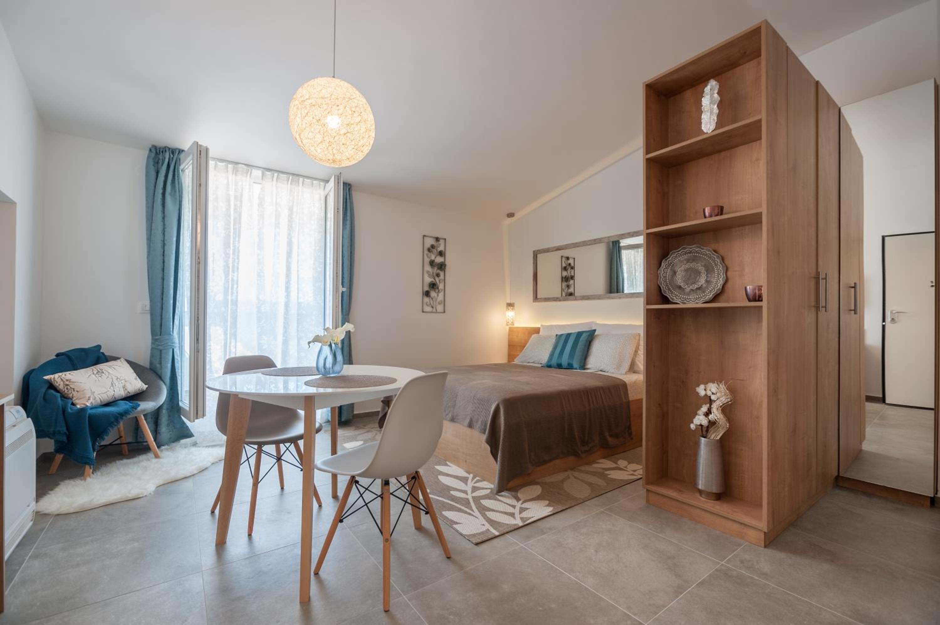 Apartment with Terrace