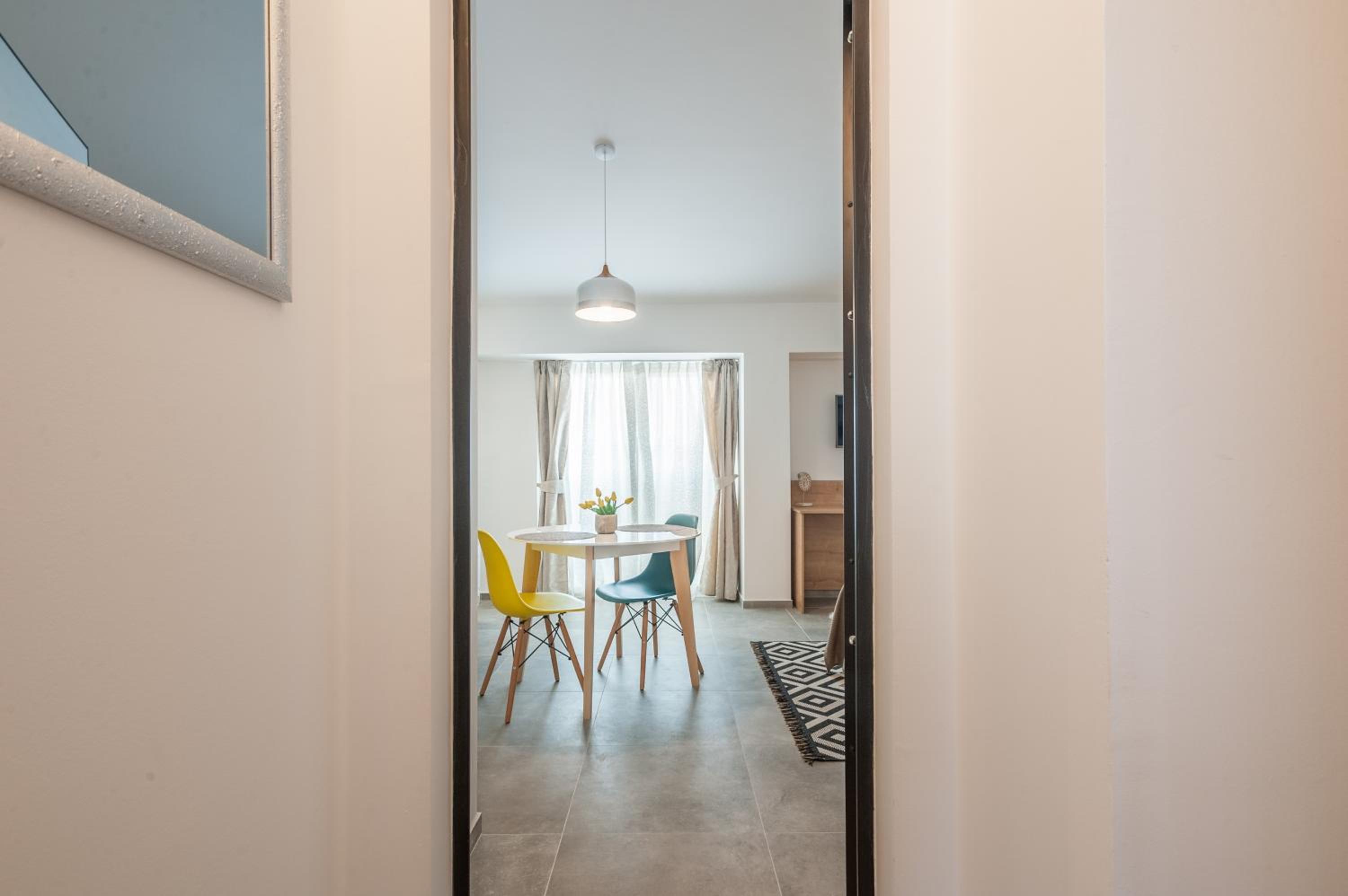 Studio Apartment - Photo 7