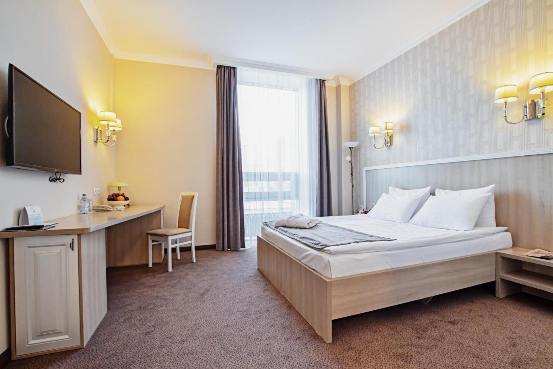 Double Room - Photo 8