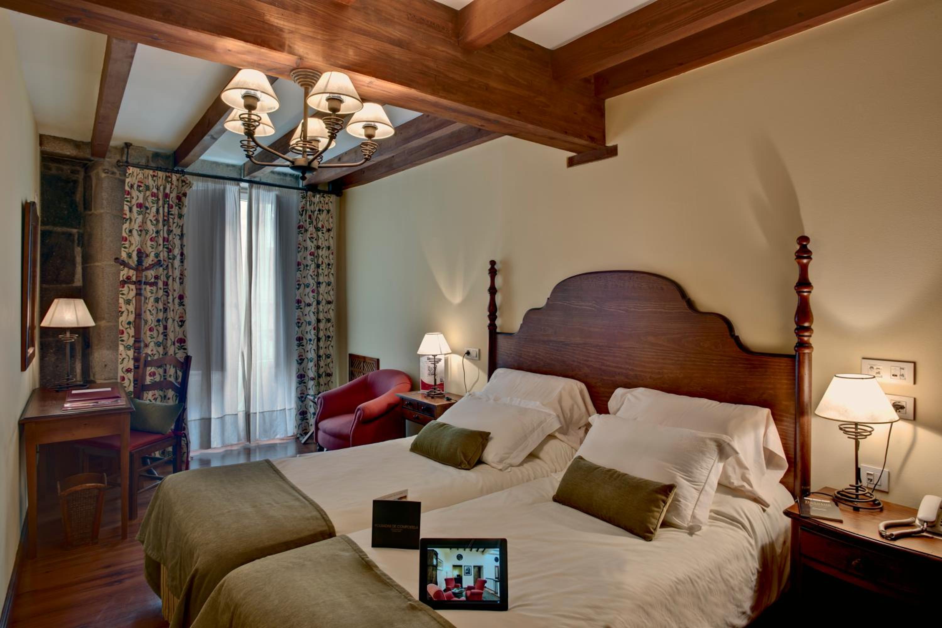 Double or Twin Room - Photo 2