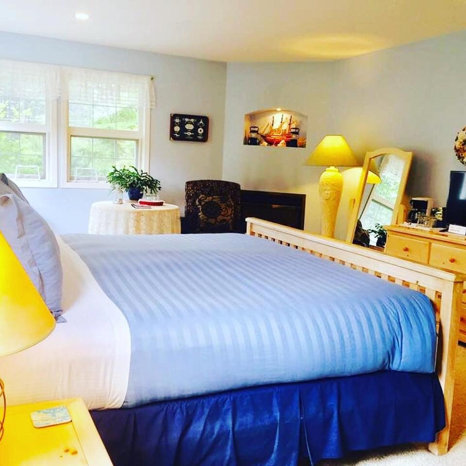 King Room with Sofa Bed