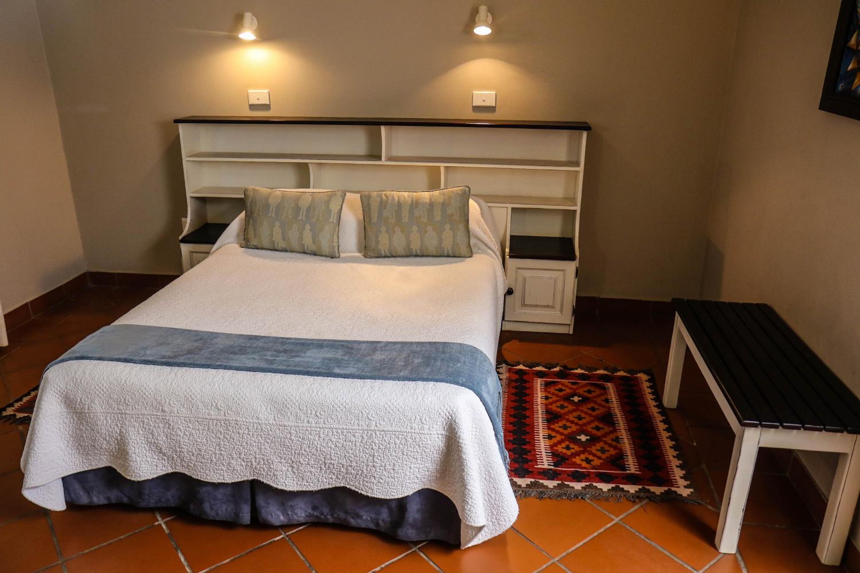 Double Room with Private Bathroom photo 3