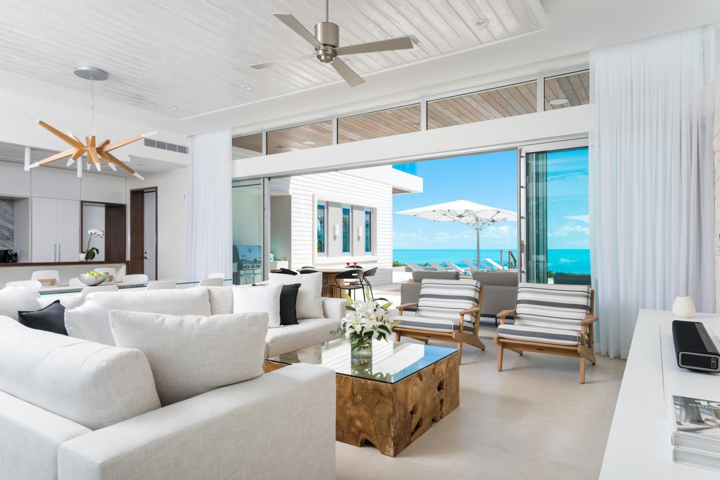 Four-Bedroom Villa - Photo 9