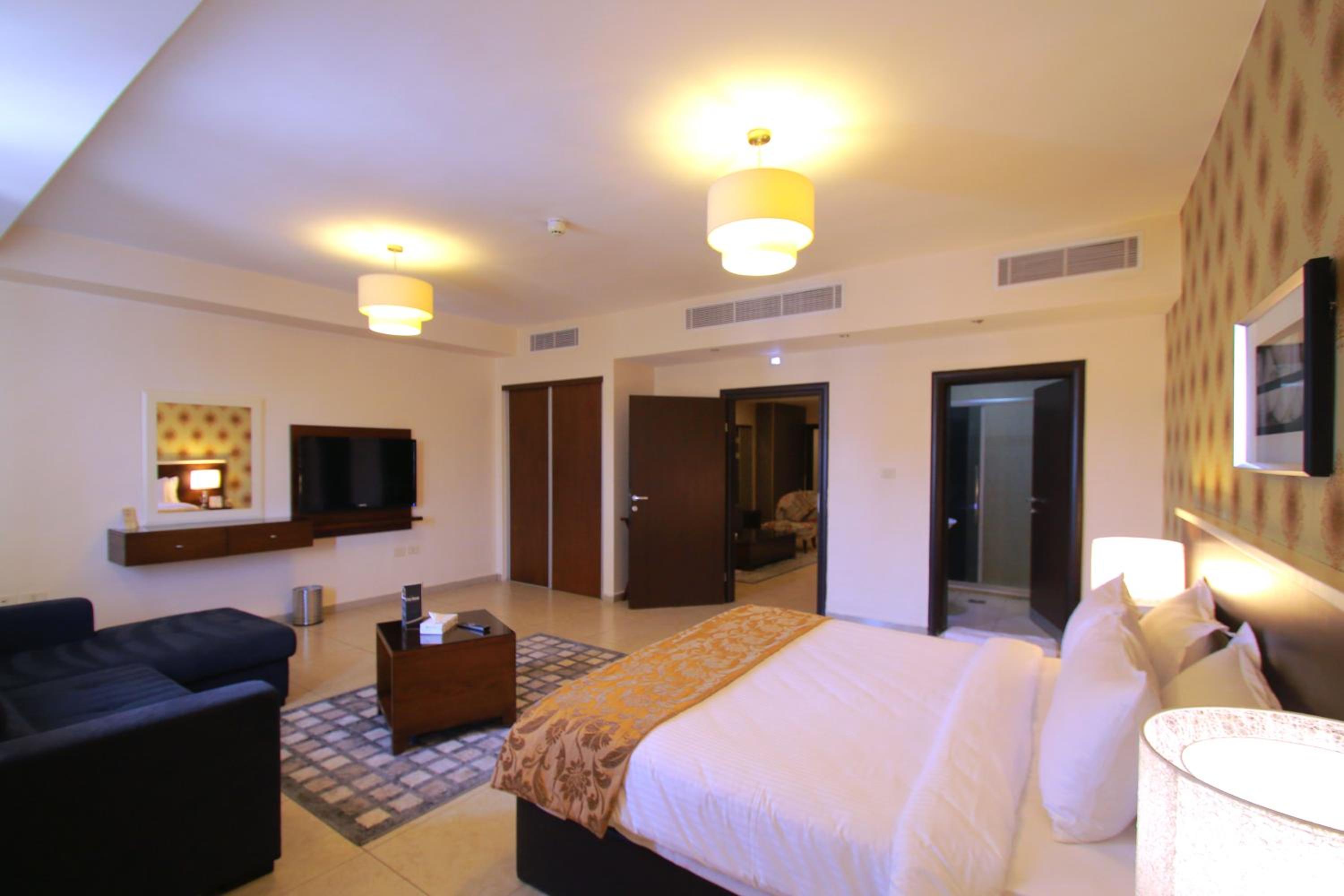 Executive Double or Twin Suite photo 2