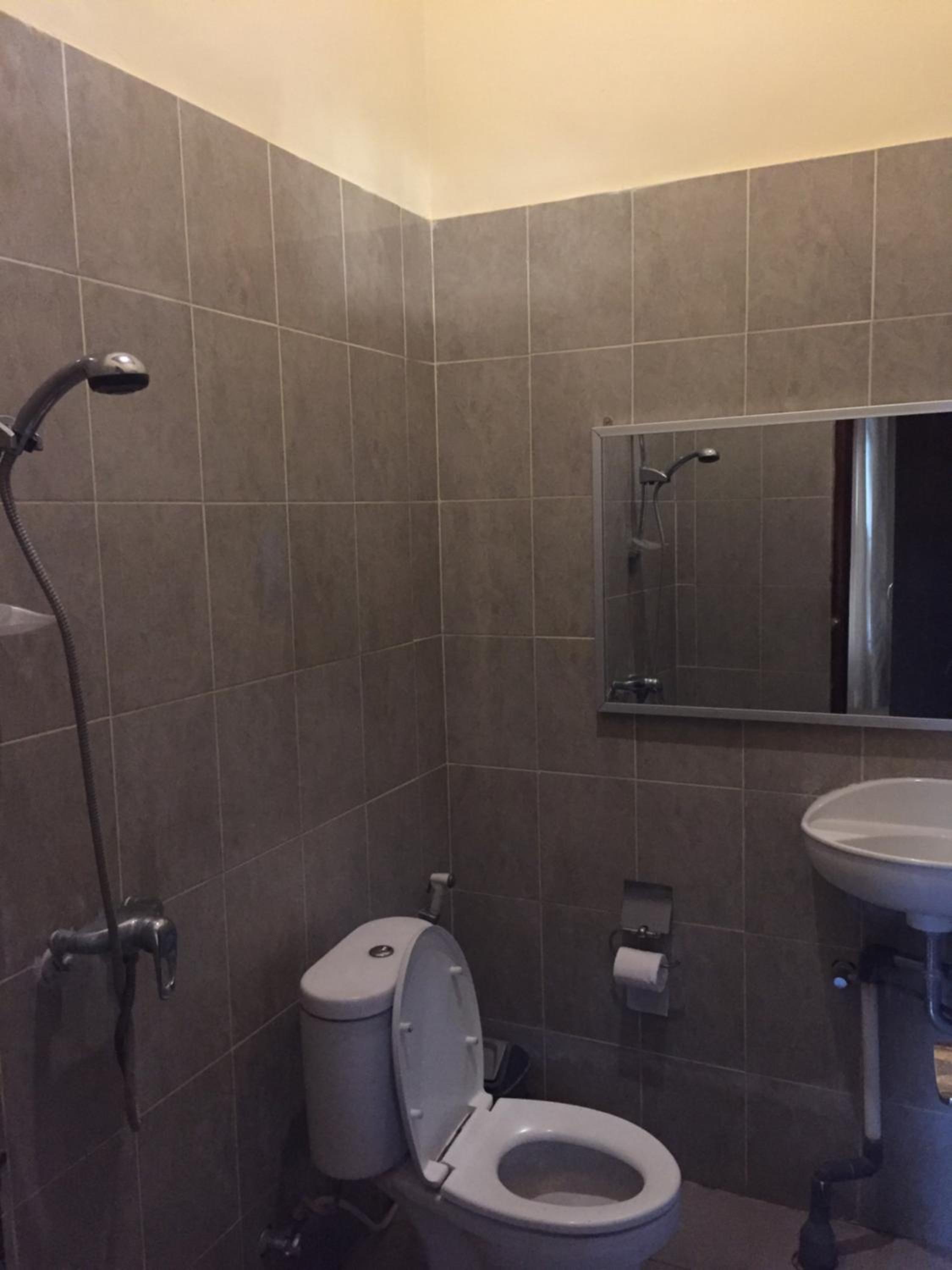 Standard Double or Twin Room - Photo 6