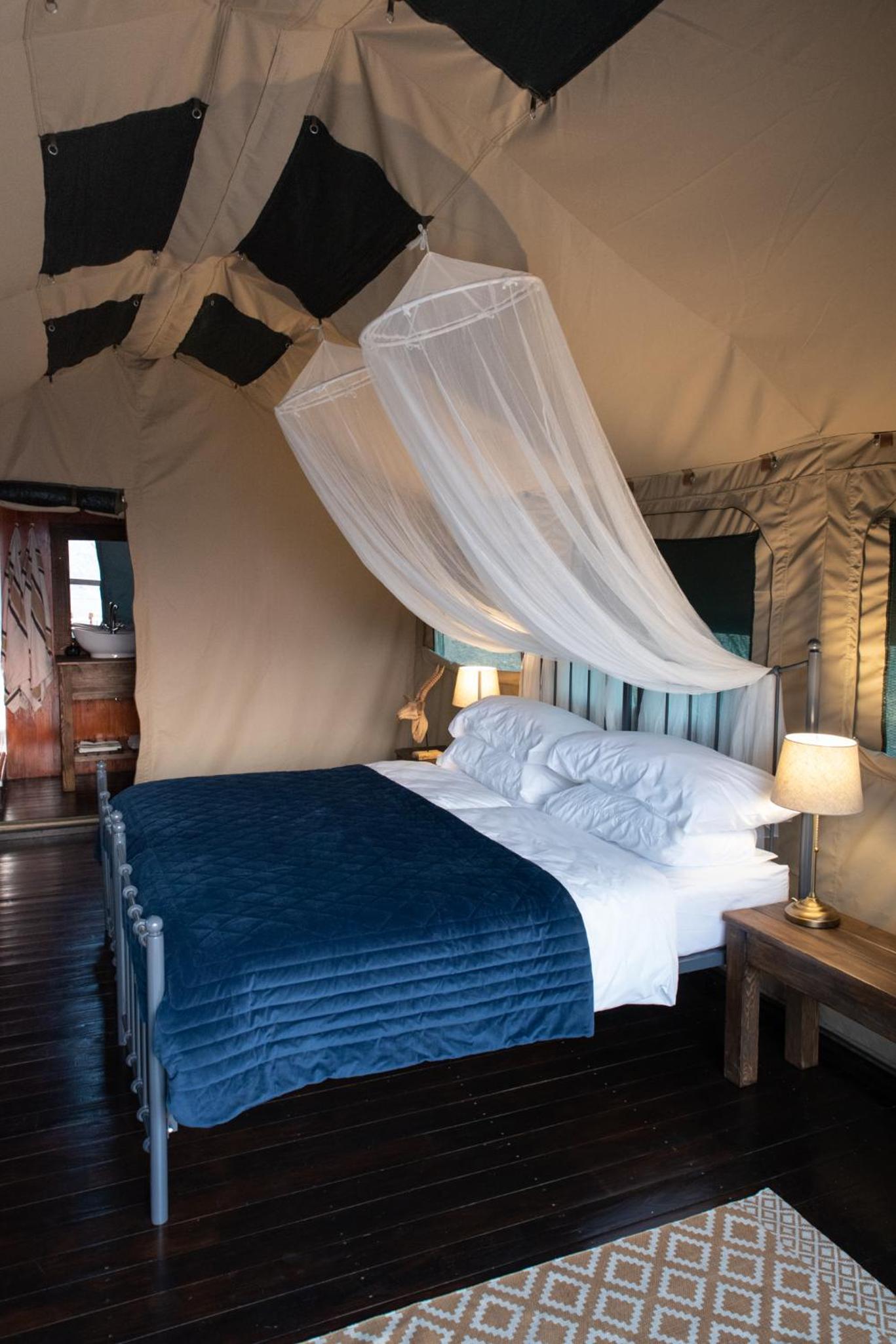 CLASSIC Tent photo 1