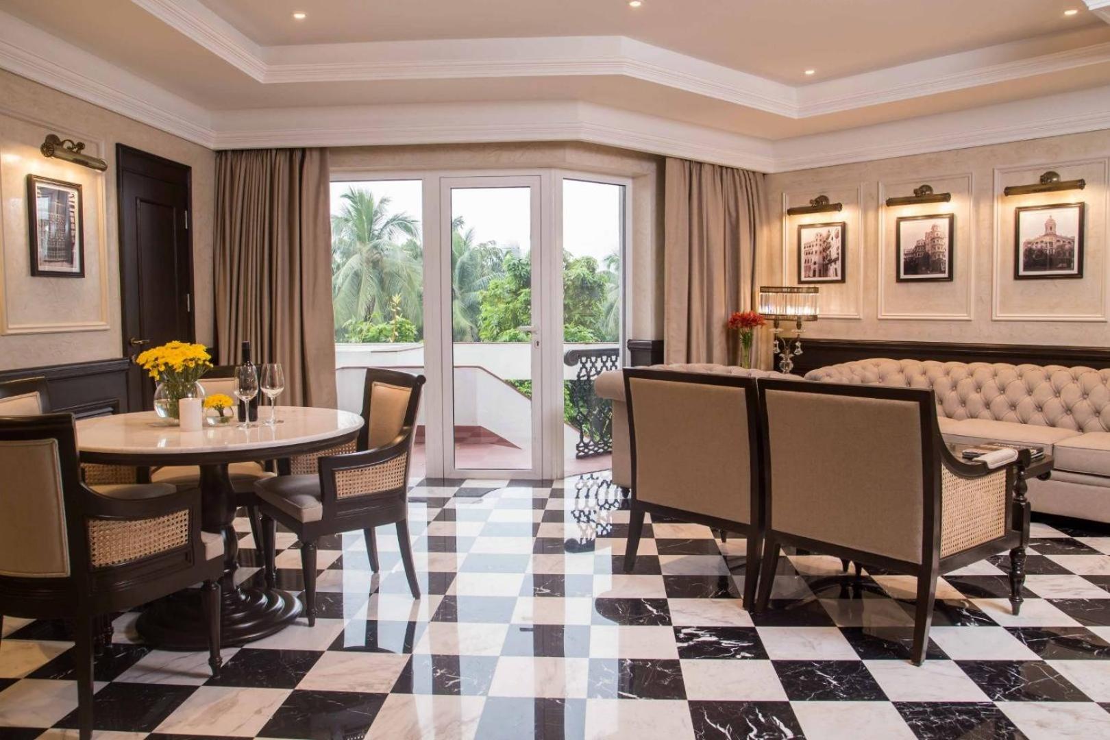 Grand Luxury Suite - Photo 3
